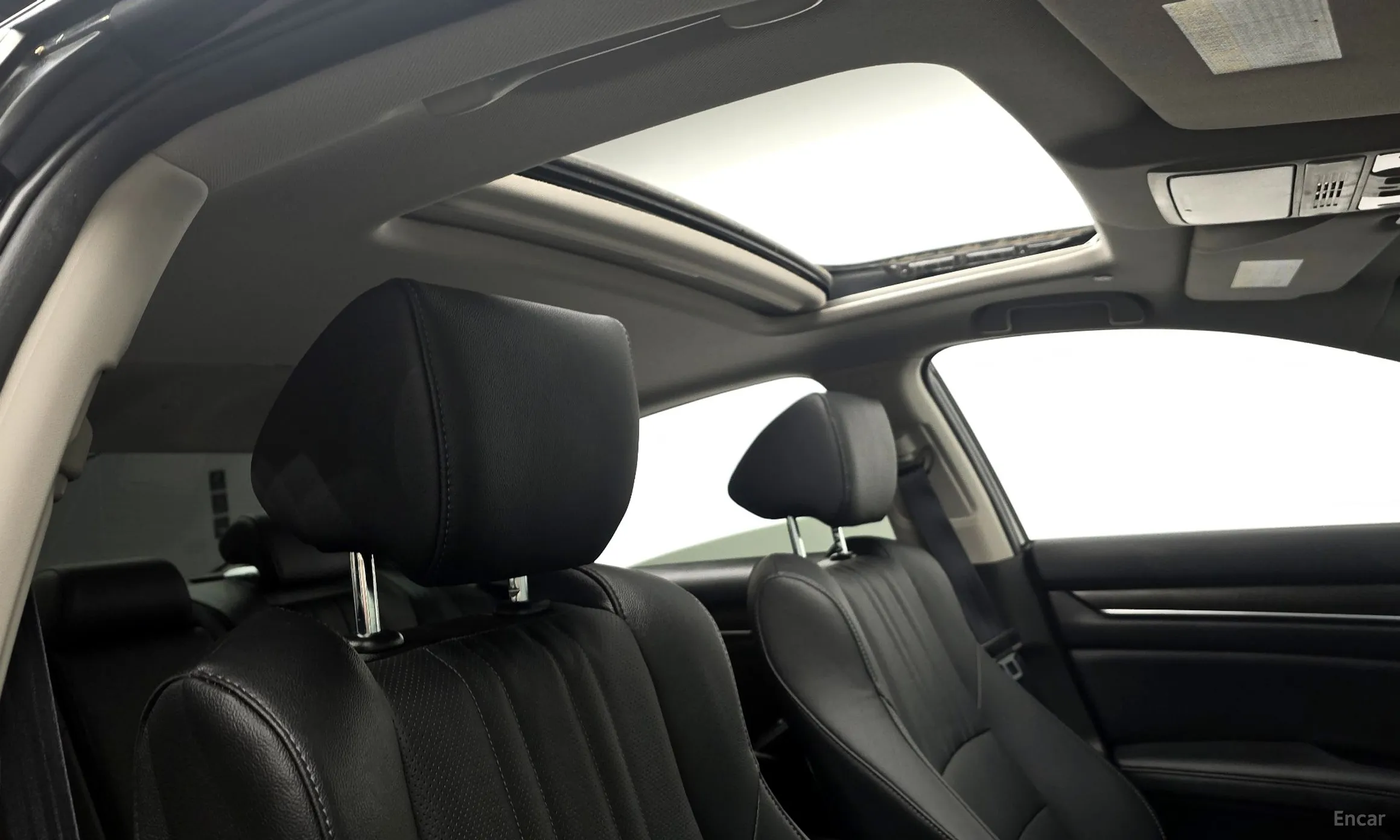 Honda Accord 10th Generation превью 16