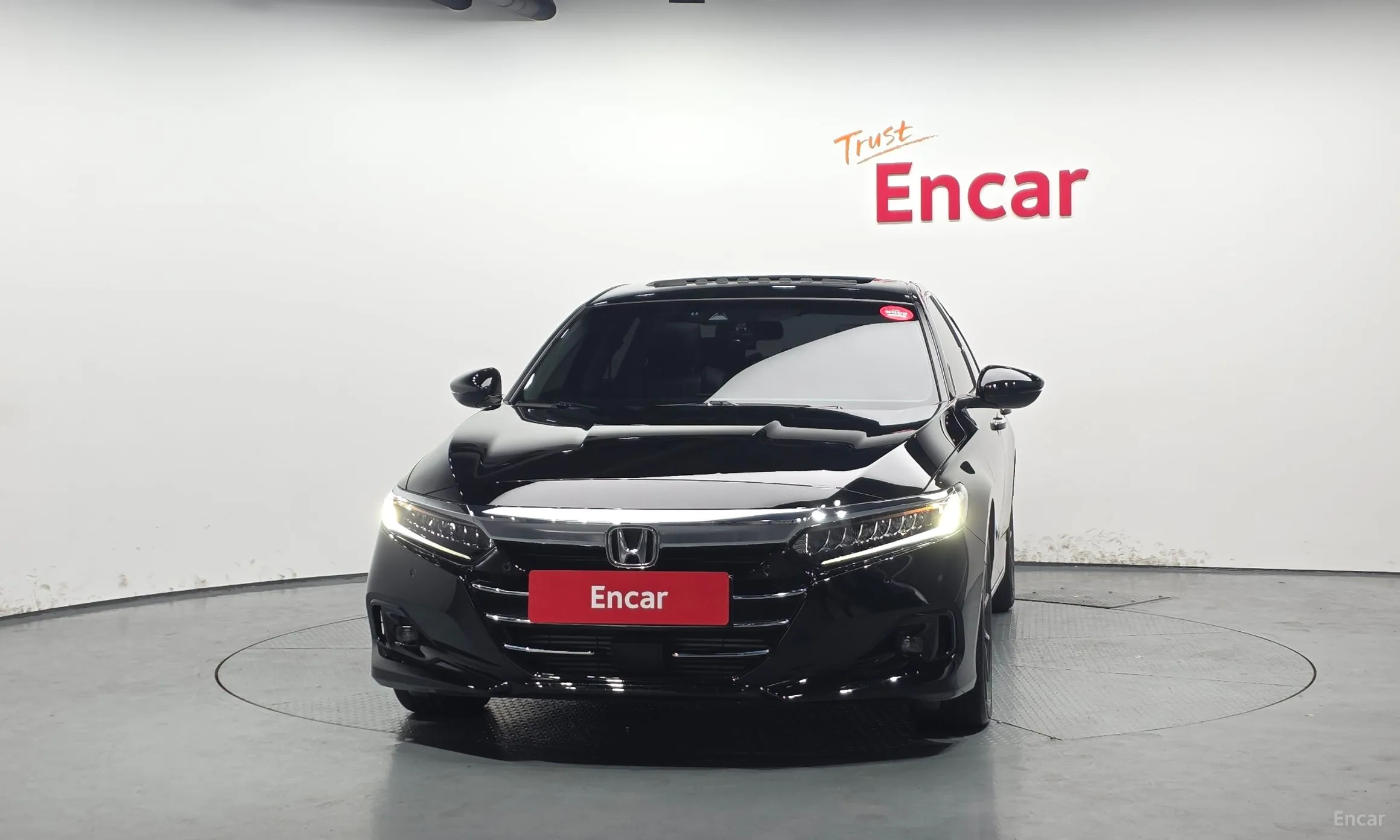 Honda Accord 10th Generation превью 3