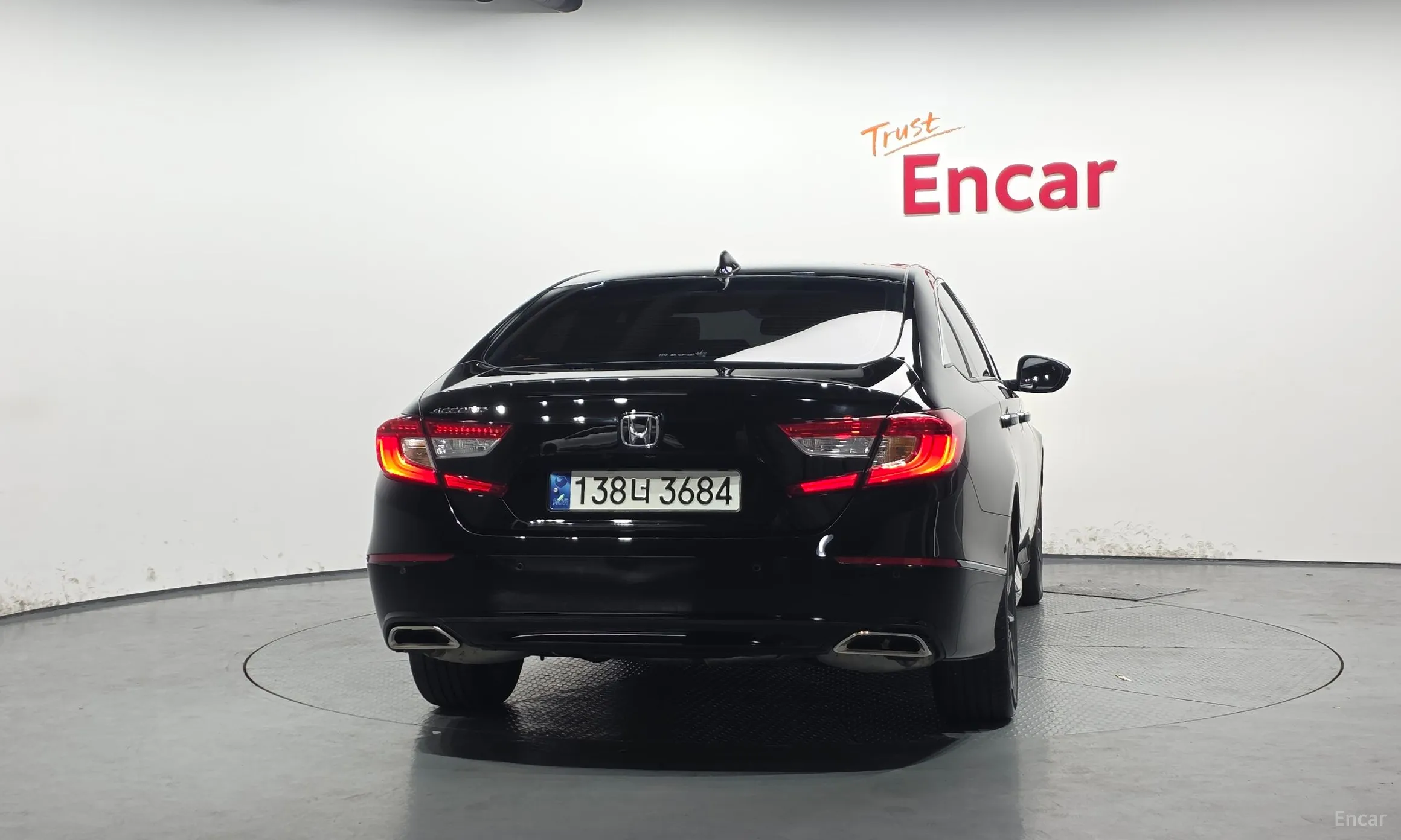 Honda Accord 10th Generation превью 4
