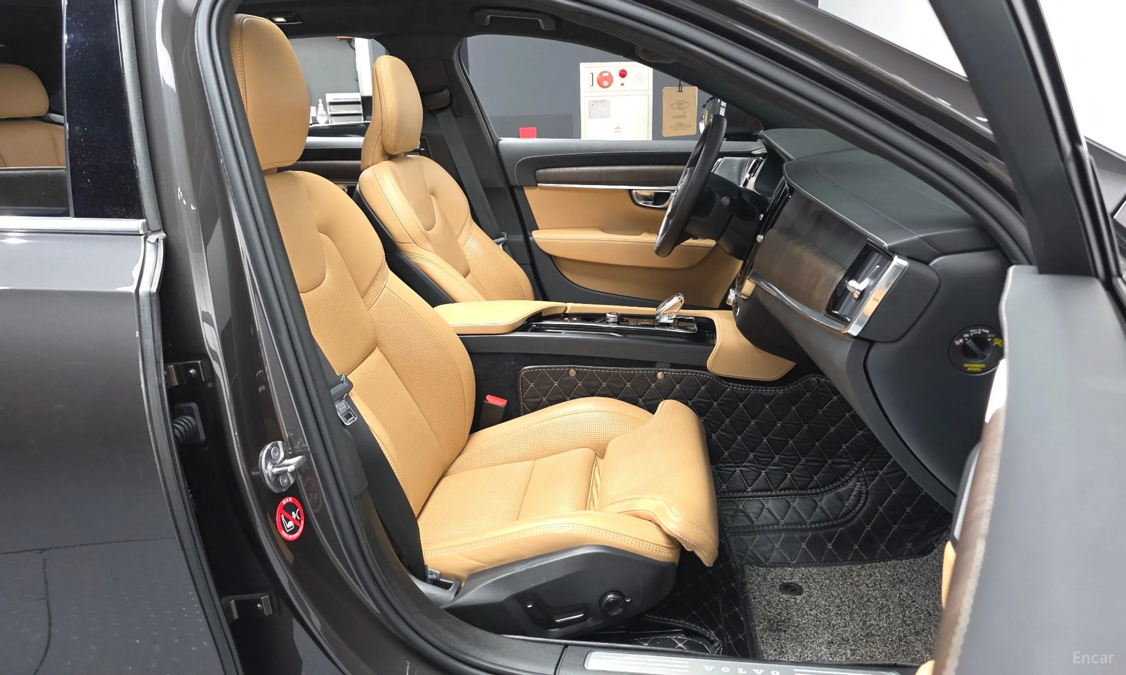 Volvo S90 превью 11