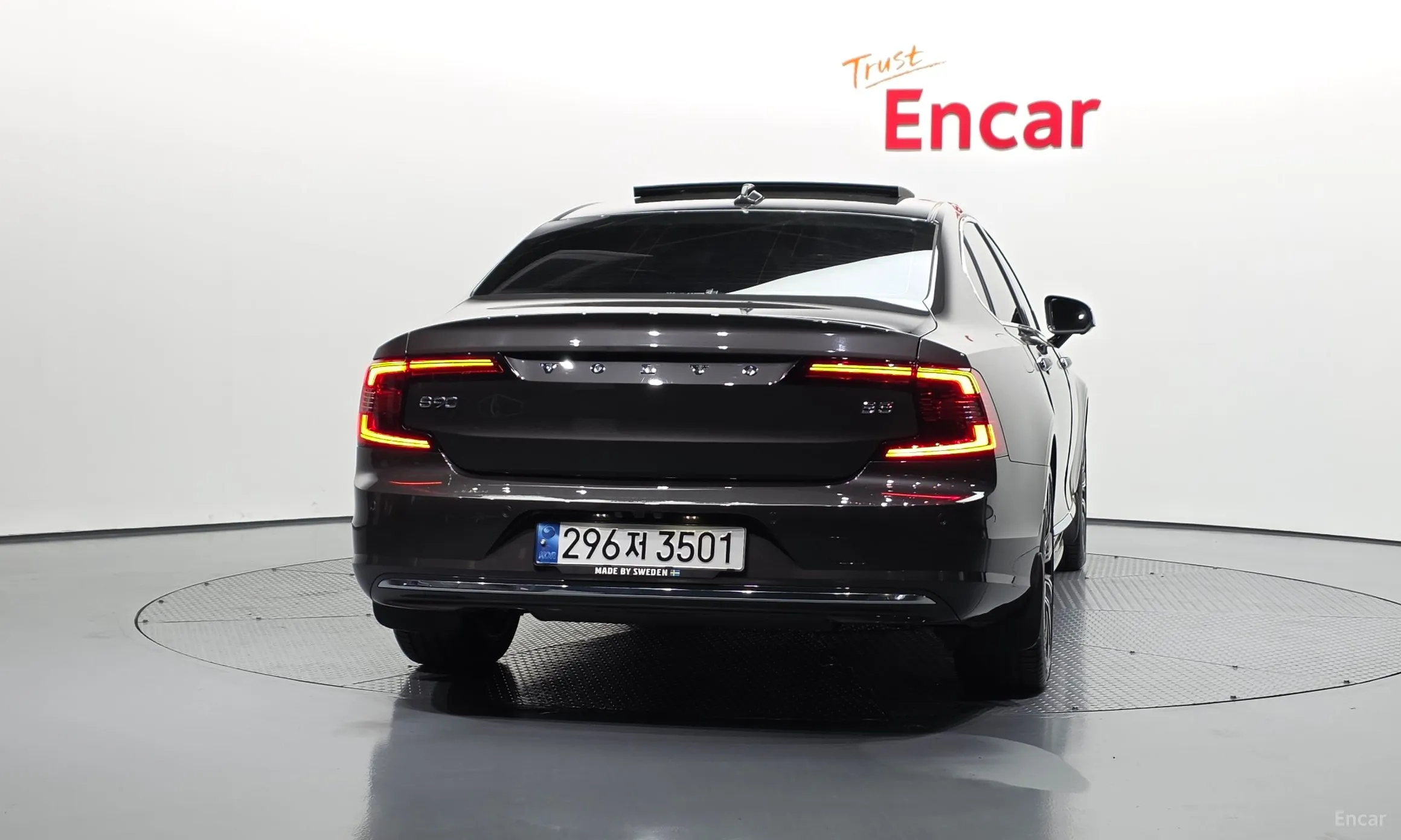 Volvo S90 превью 4