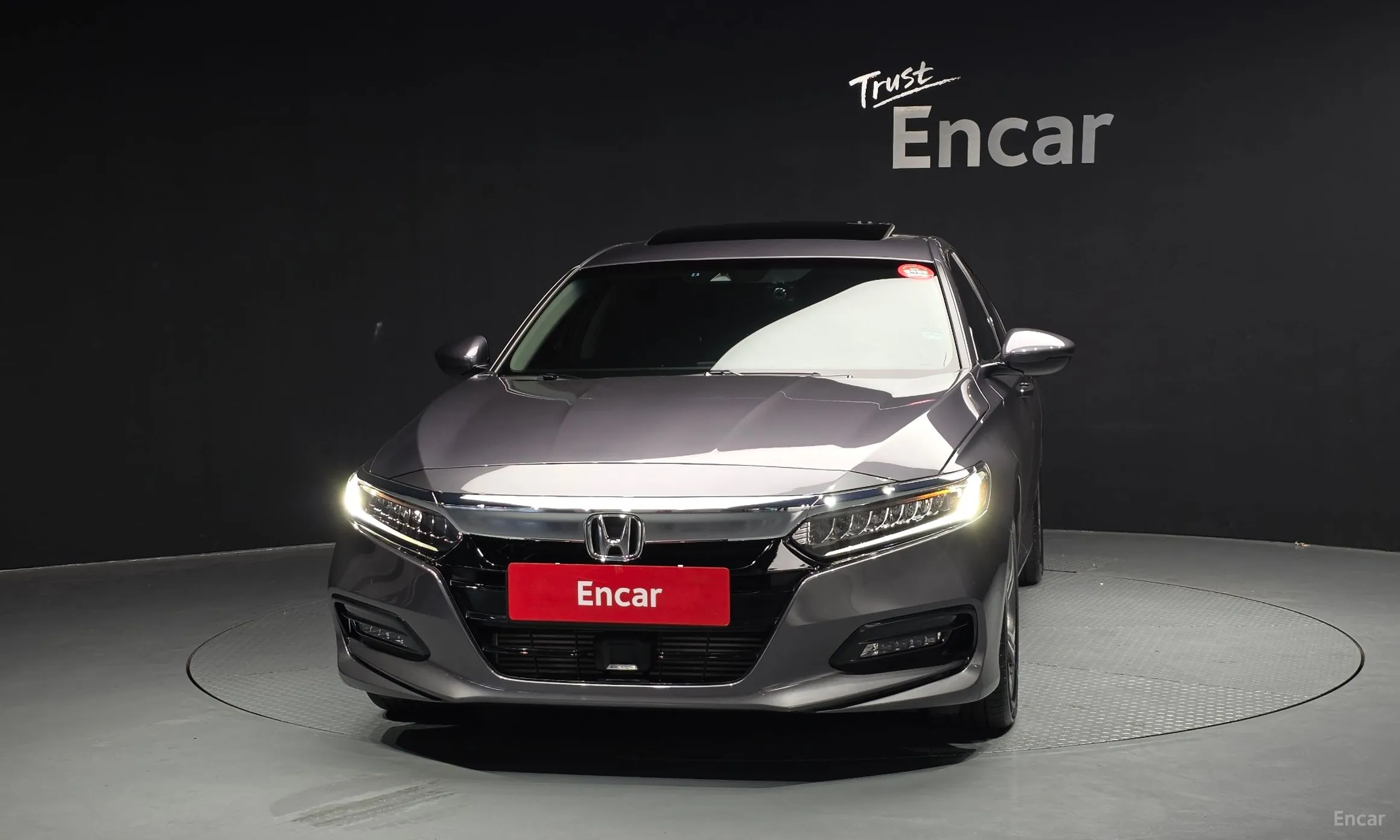 Honda Accord 10th Generation превью 3