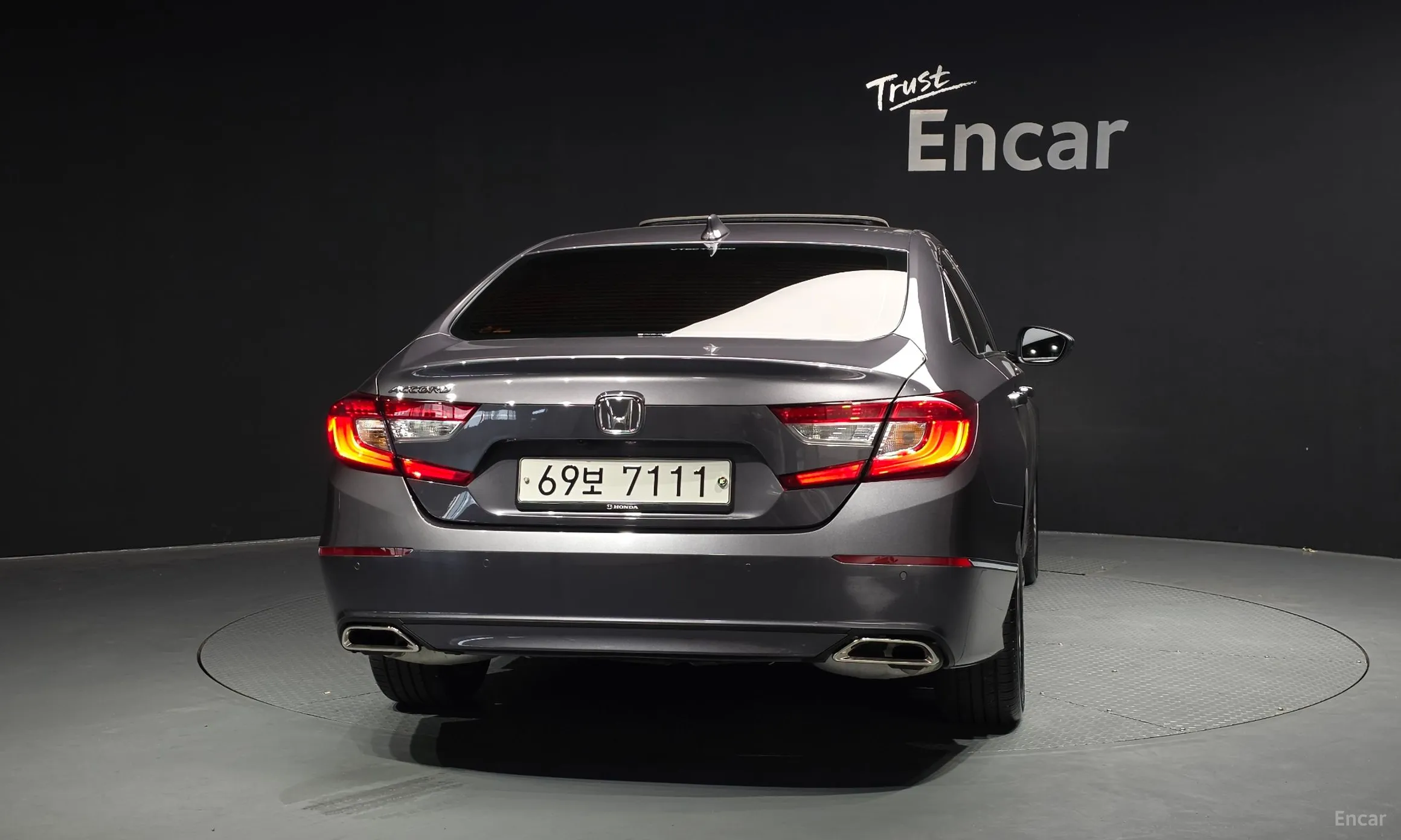 Honda Accord 10th Generation превью 4