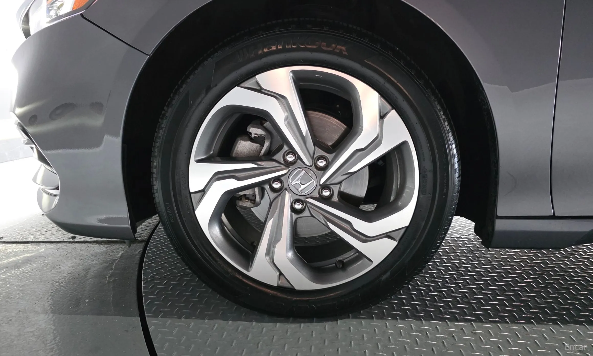 Honda Accord 10th Generation превью 5