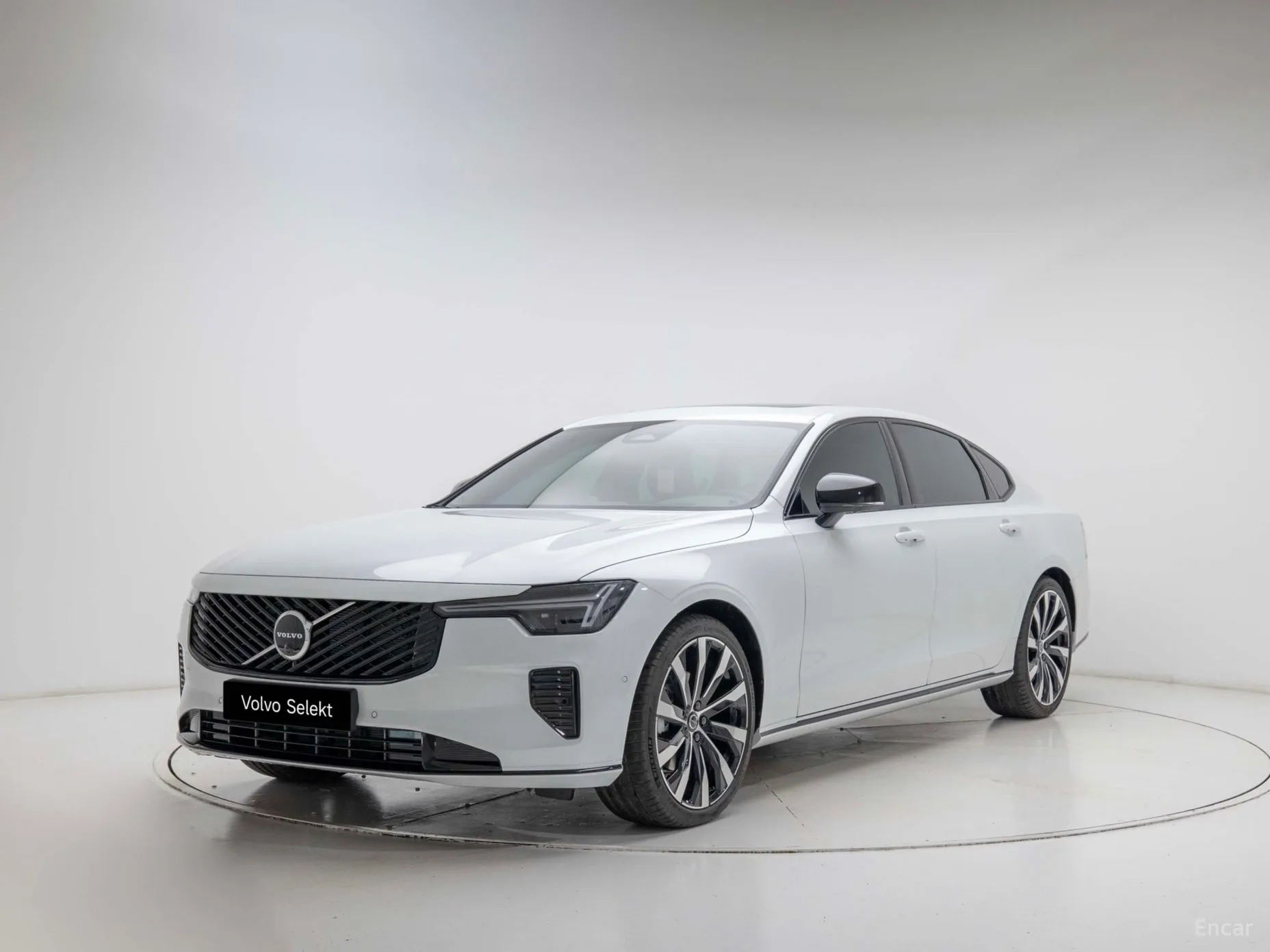 S90
