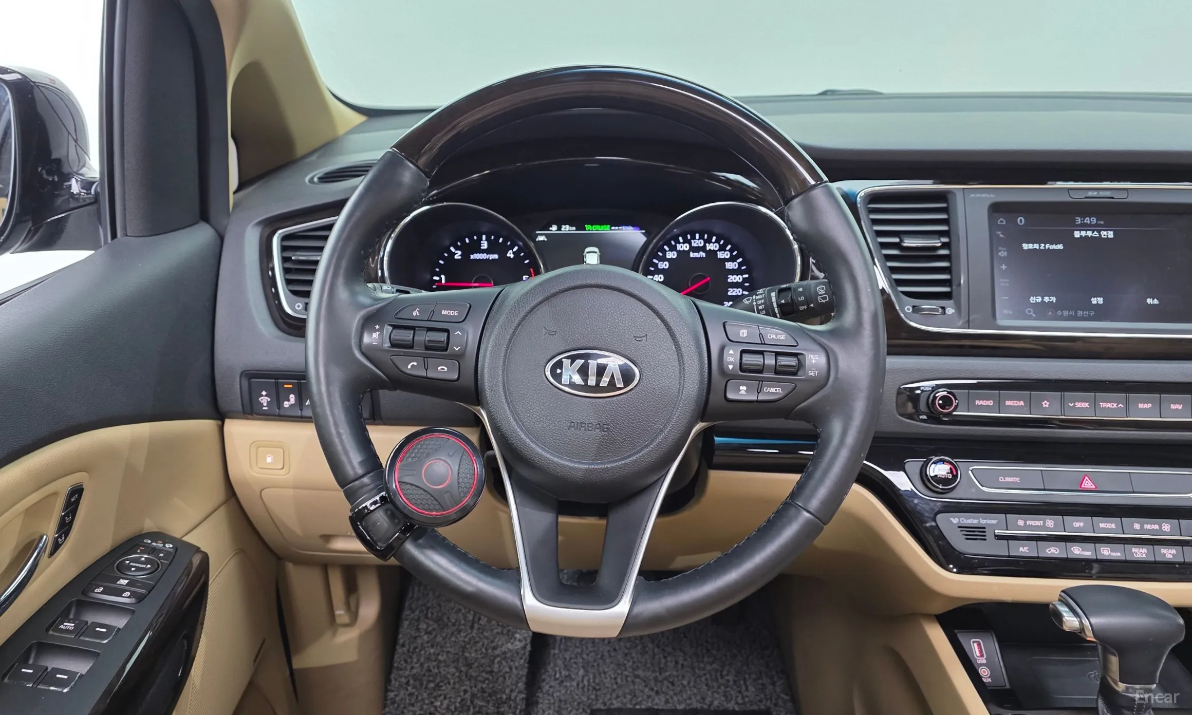 Kia Carnival превью 13