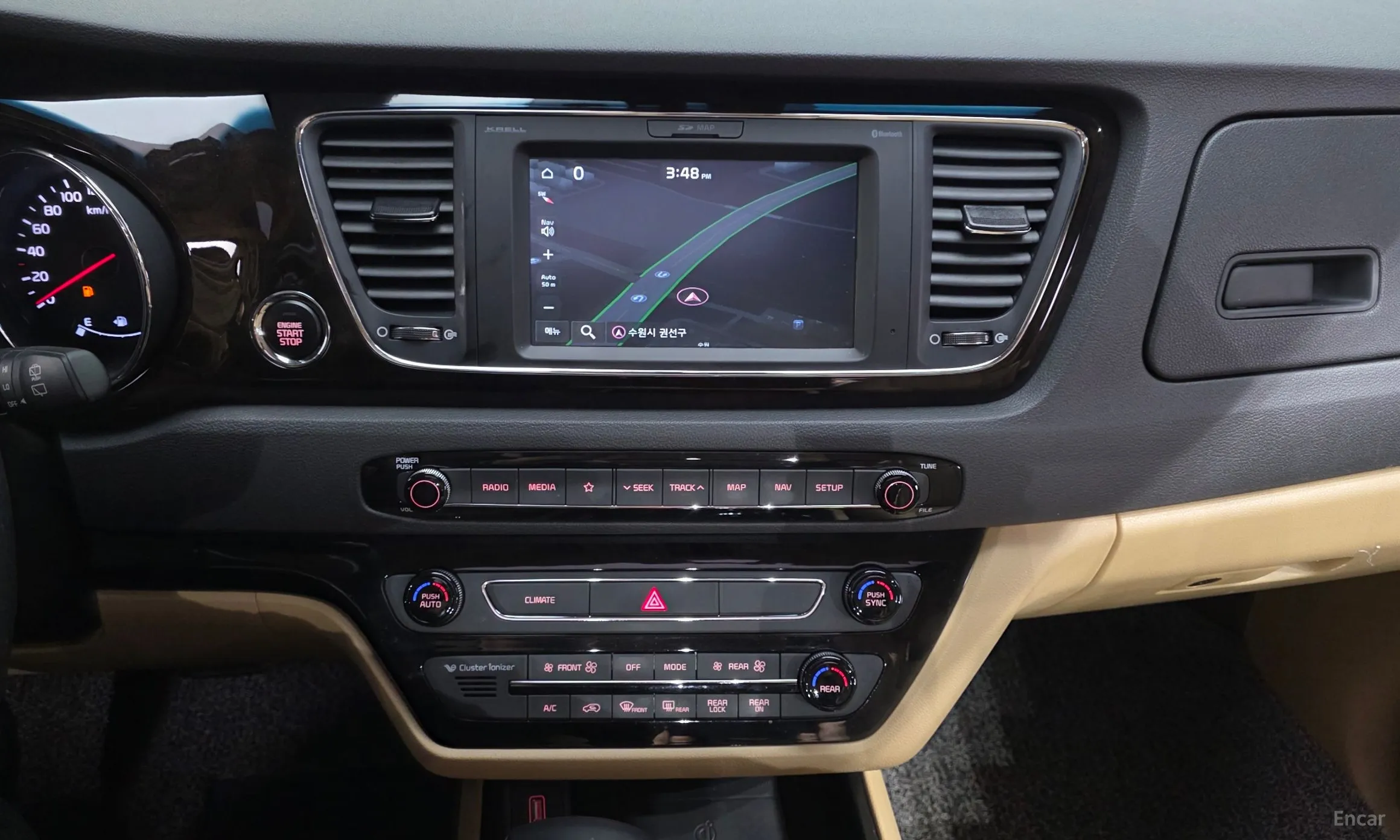 Kia Carnival превью 14