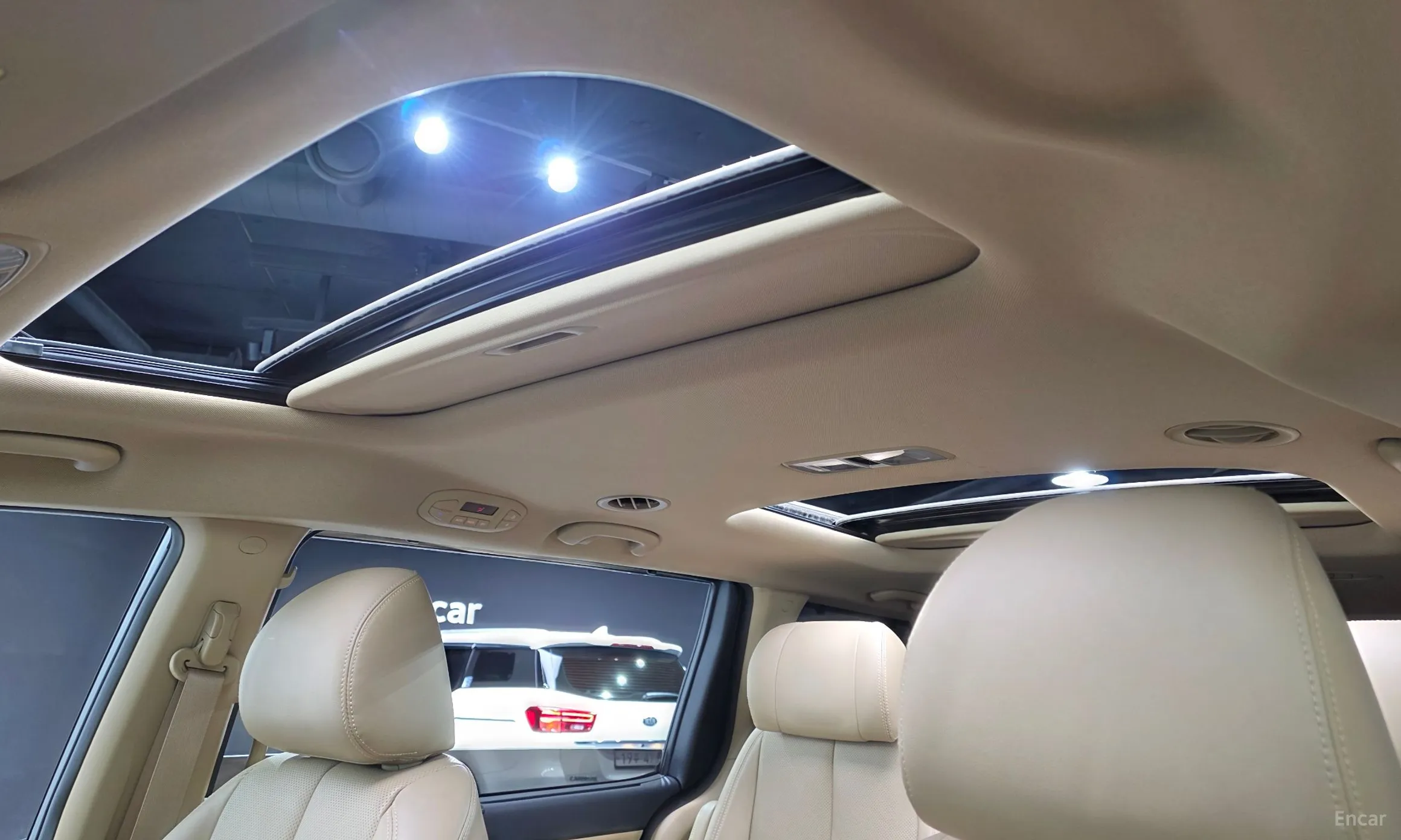 Kia Carnival превью 15