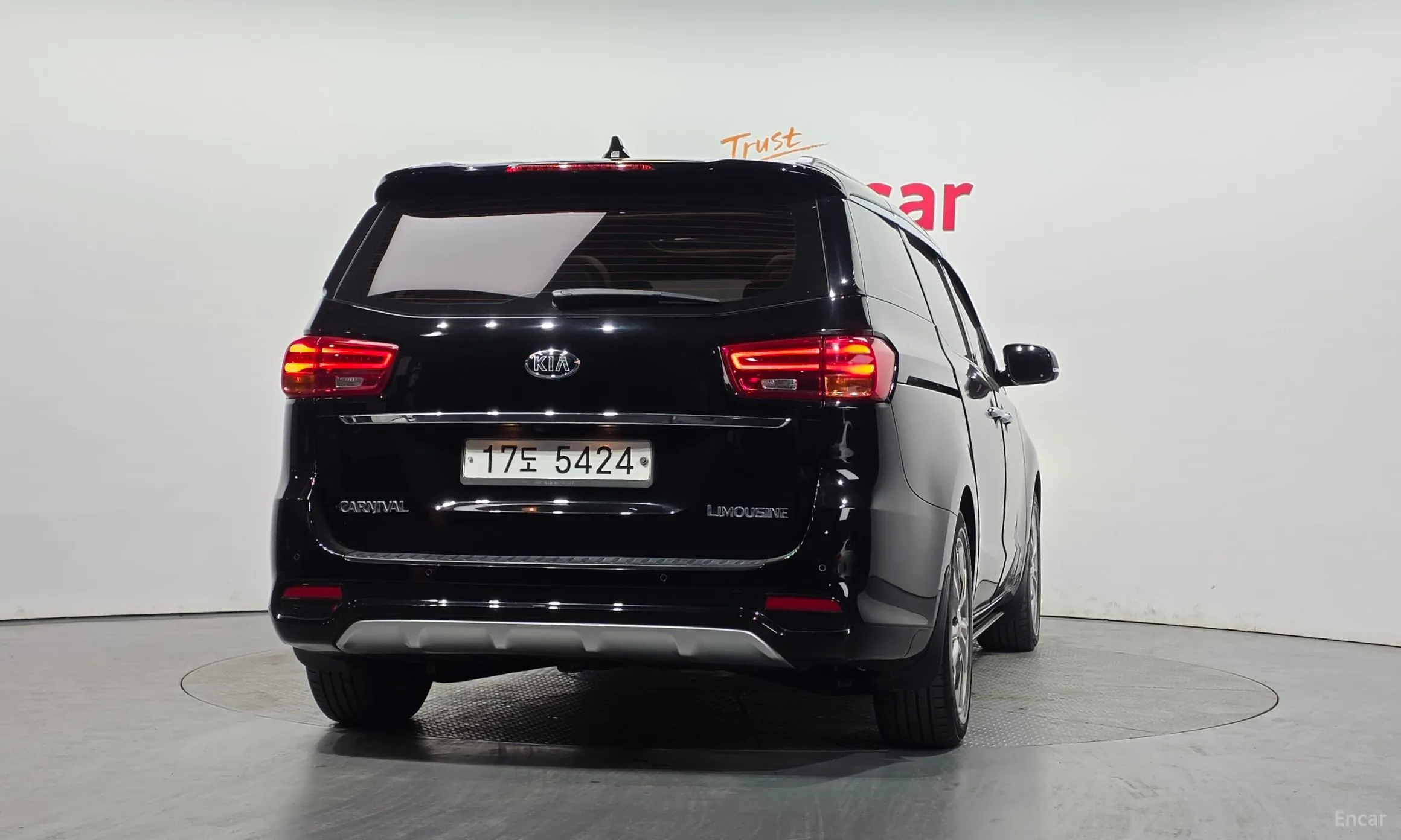 Kia Carnival превью 4