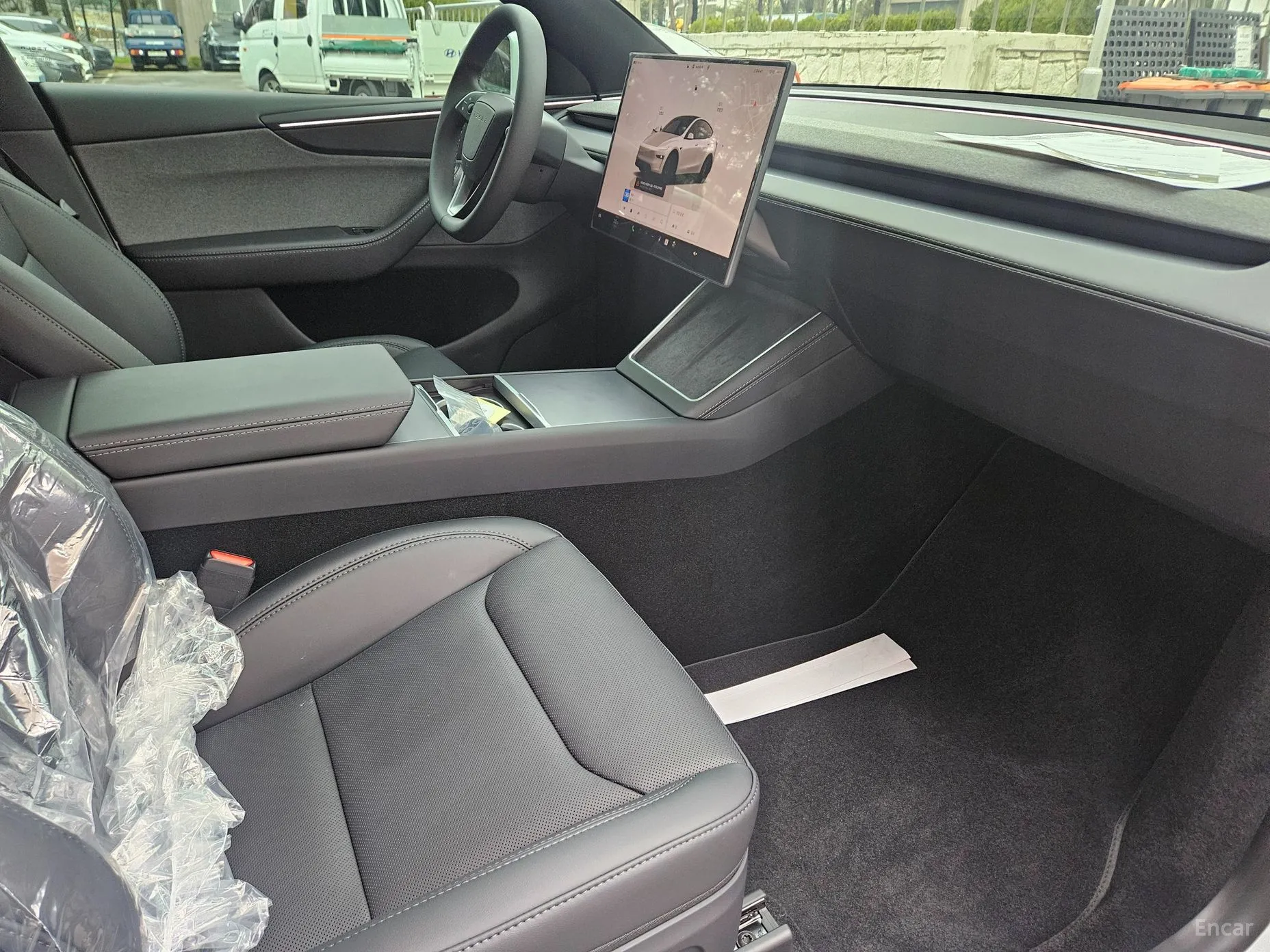 Tesla Model Y превью 10