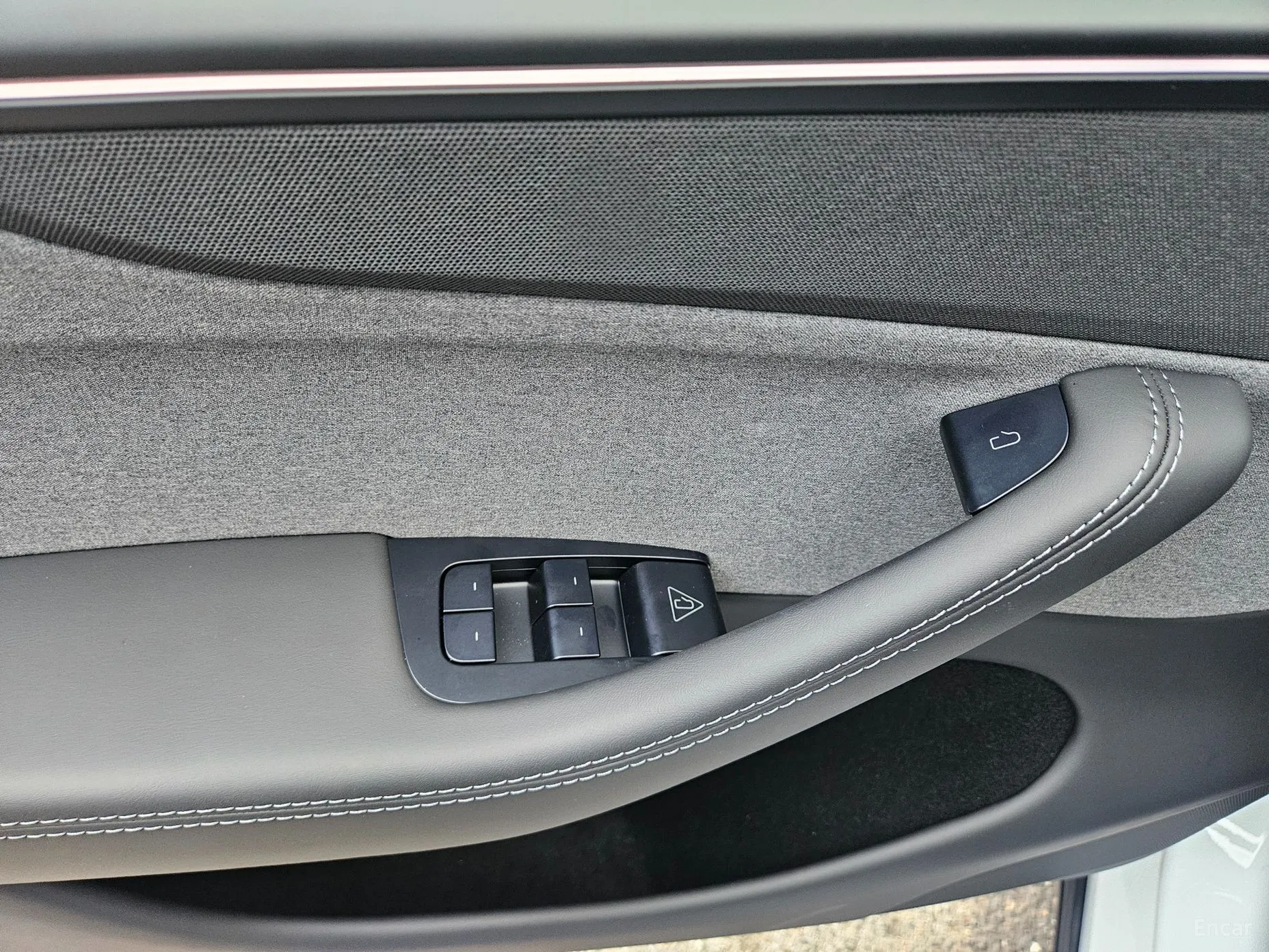 Tesla Model Y превью 14