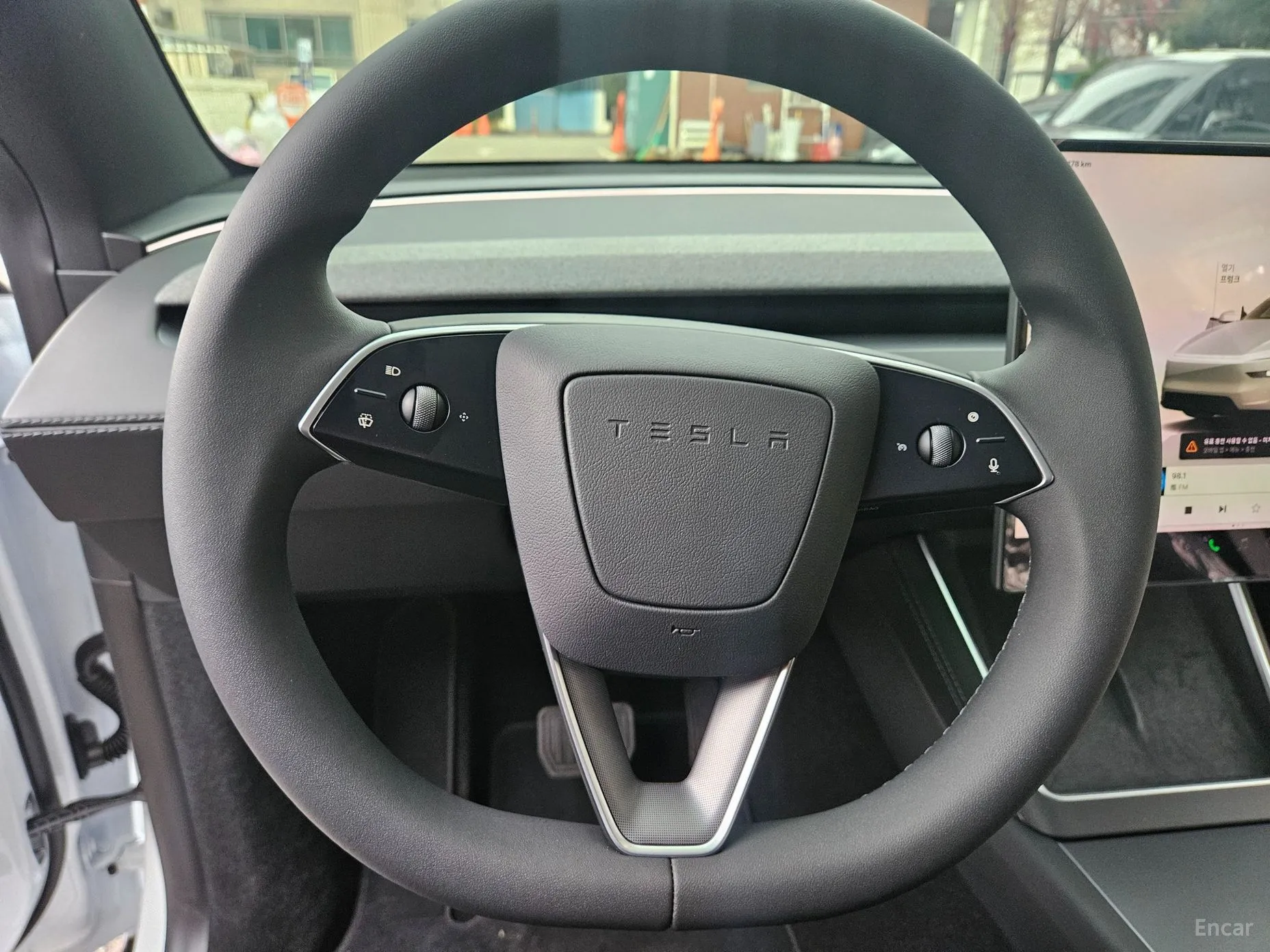 Tesla Model Y превью 6