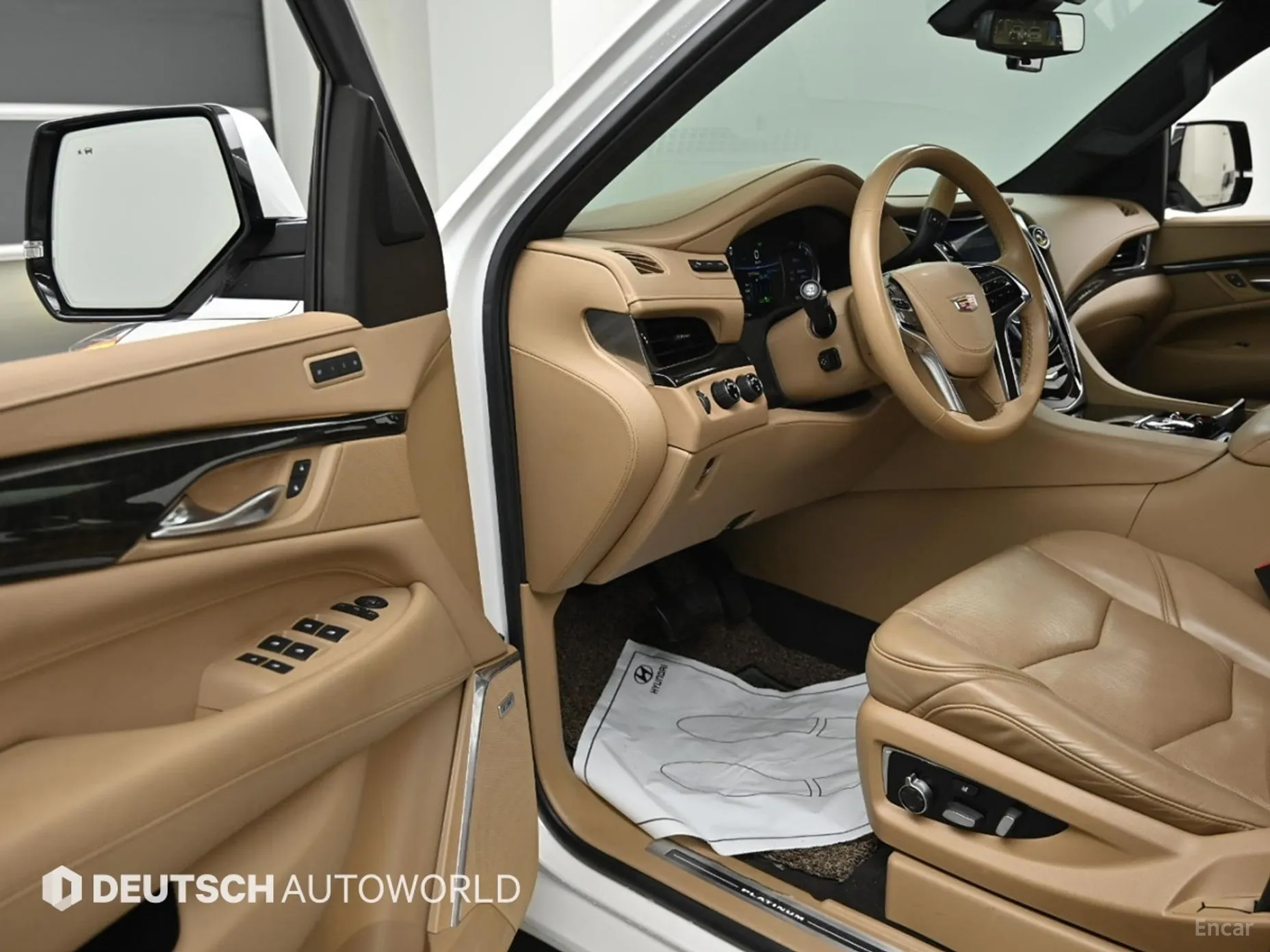 Cadillac Escalade превью 11