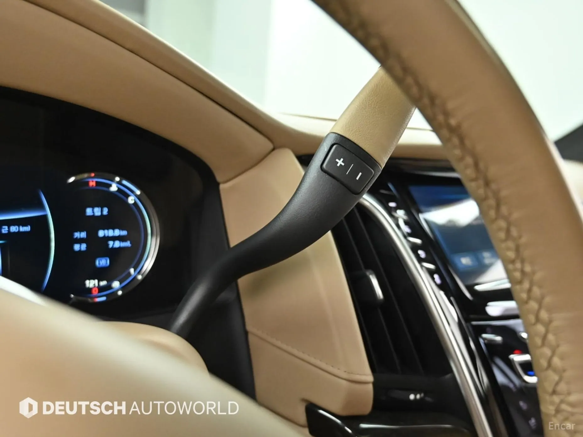 Cadillac Escalade превью 9