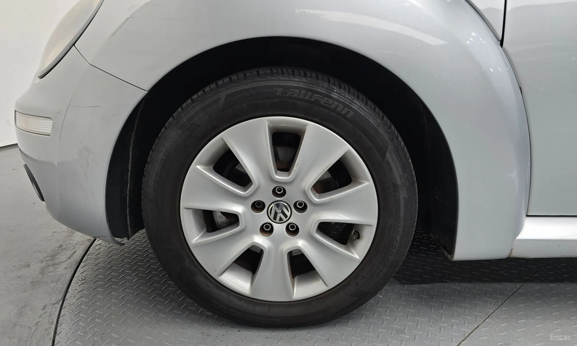 Volkswagen New Beetle превью 5