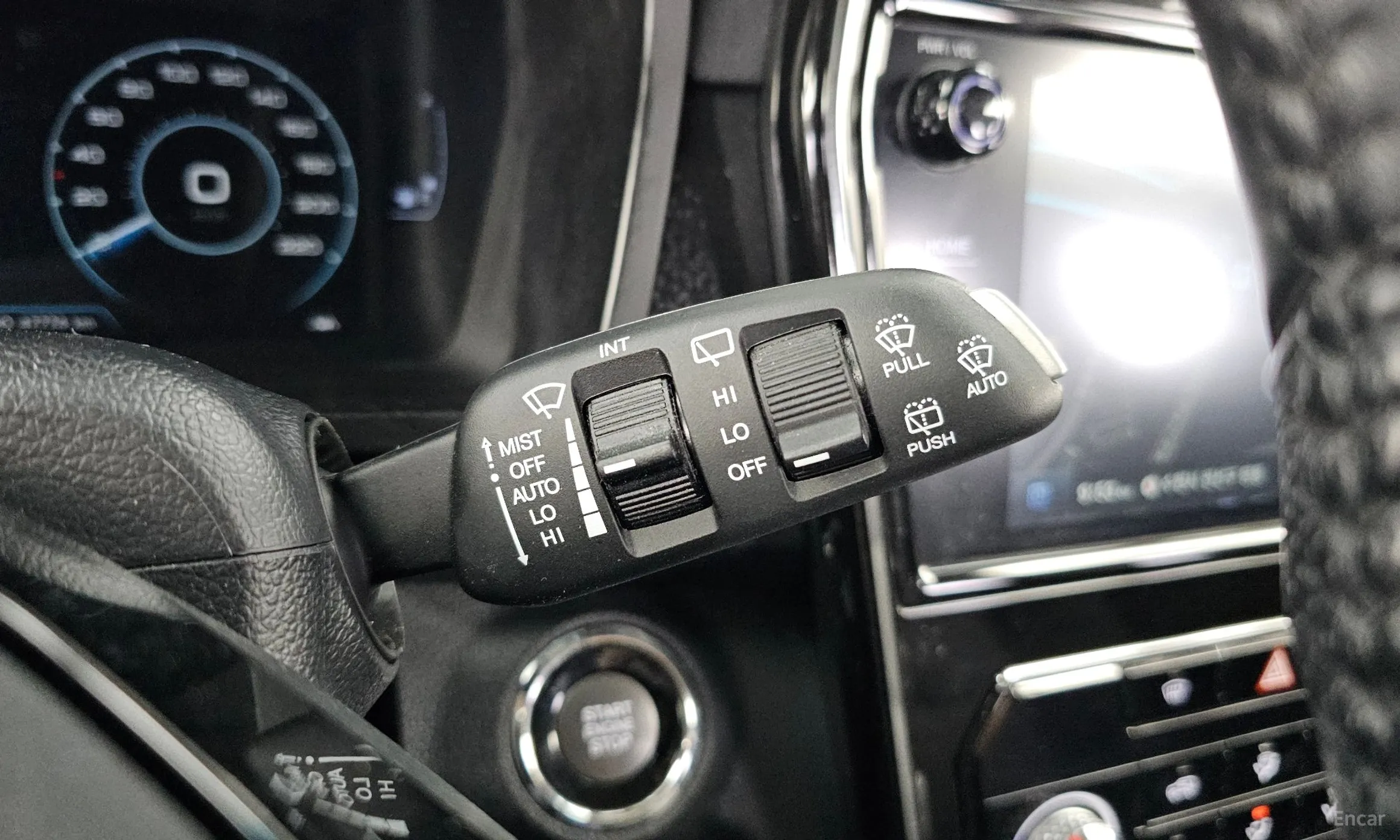 KG Mobility (SsangYong) Berry New Tivoli превью 18