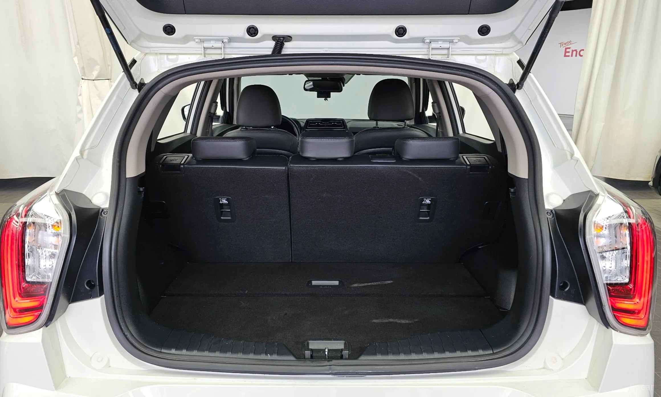 KG Mobility (SsangYong) Berry New Tivoli превью 20