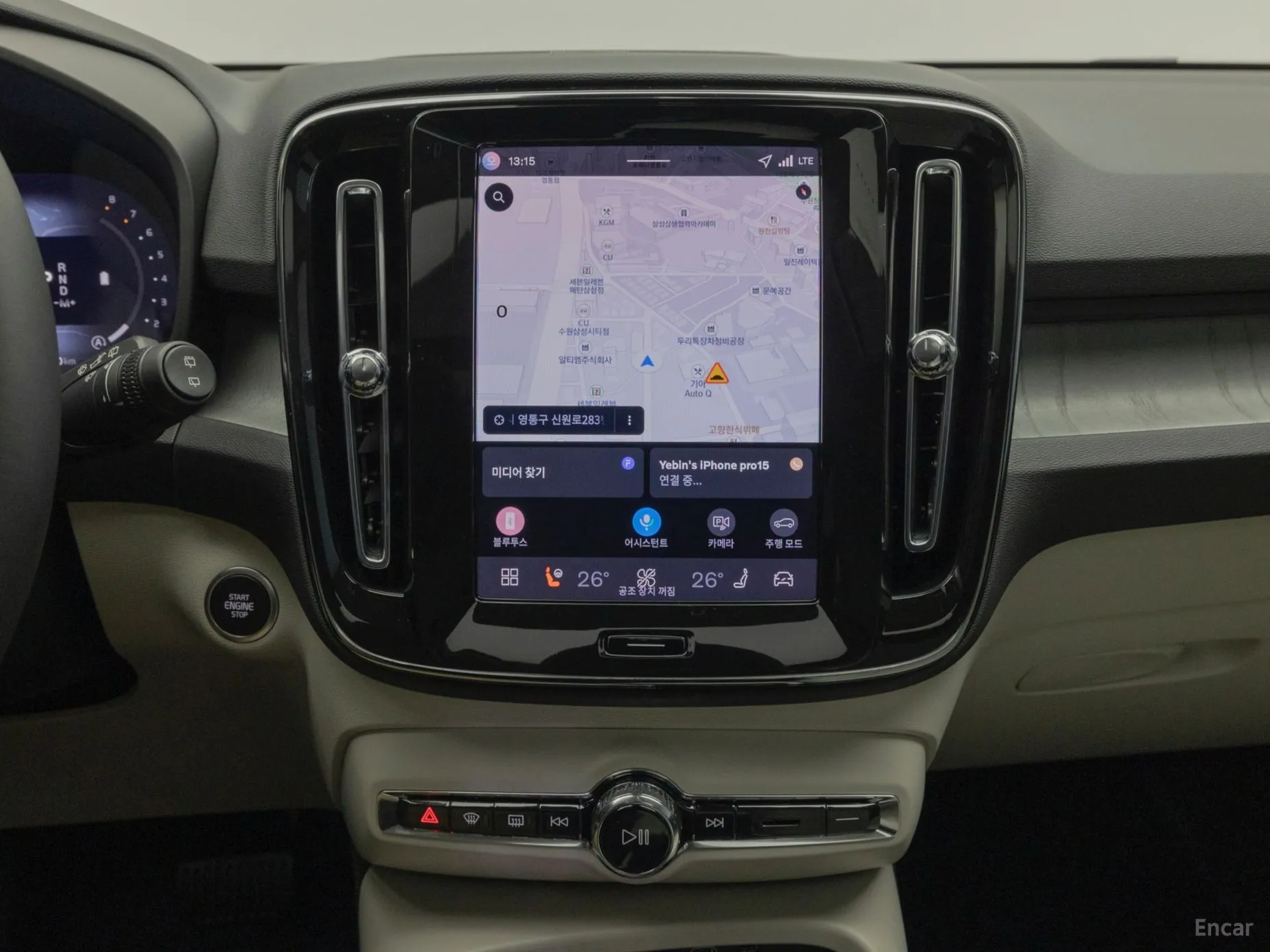 Volvo XC40 превью 13