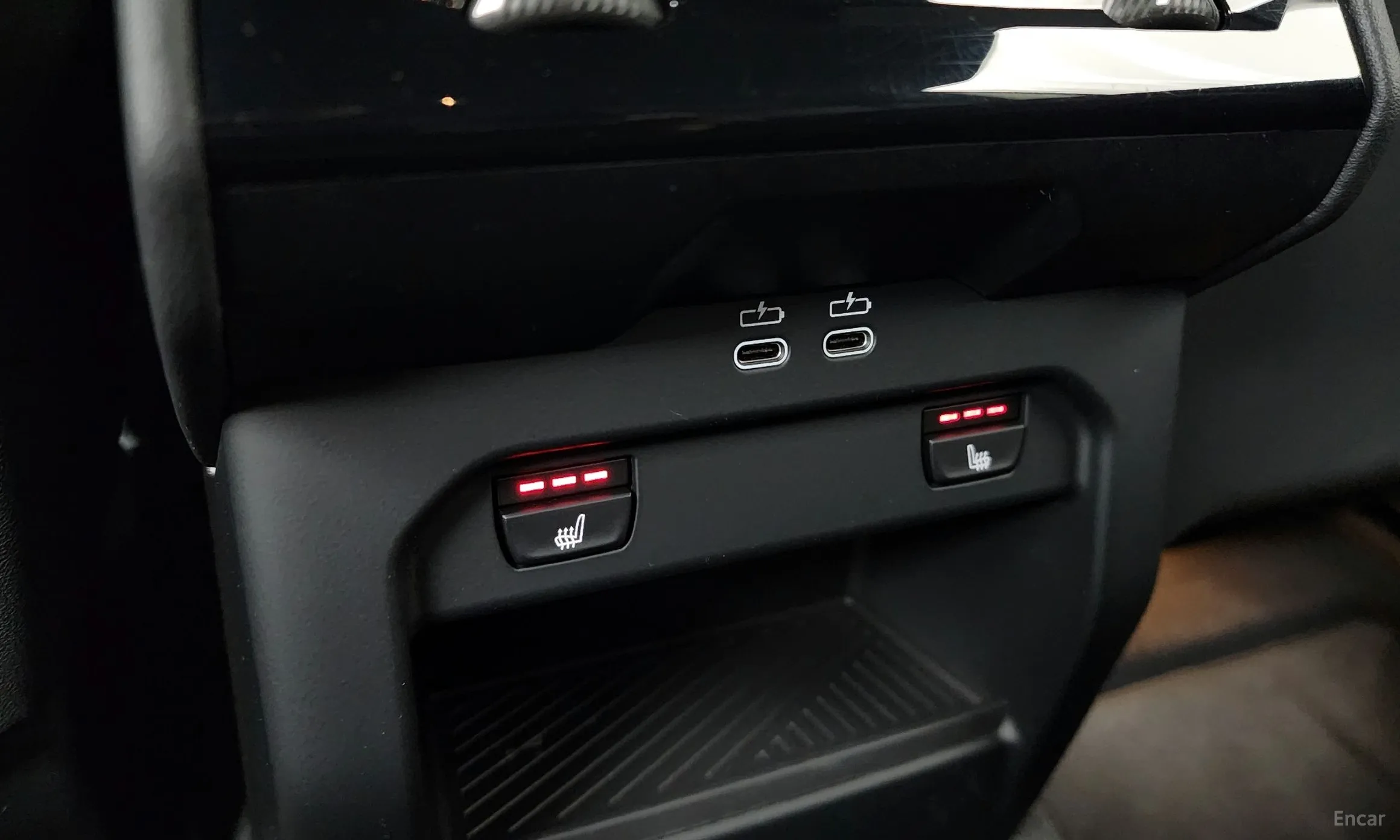 BMW 5 Series (G60) превью 19