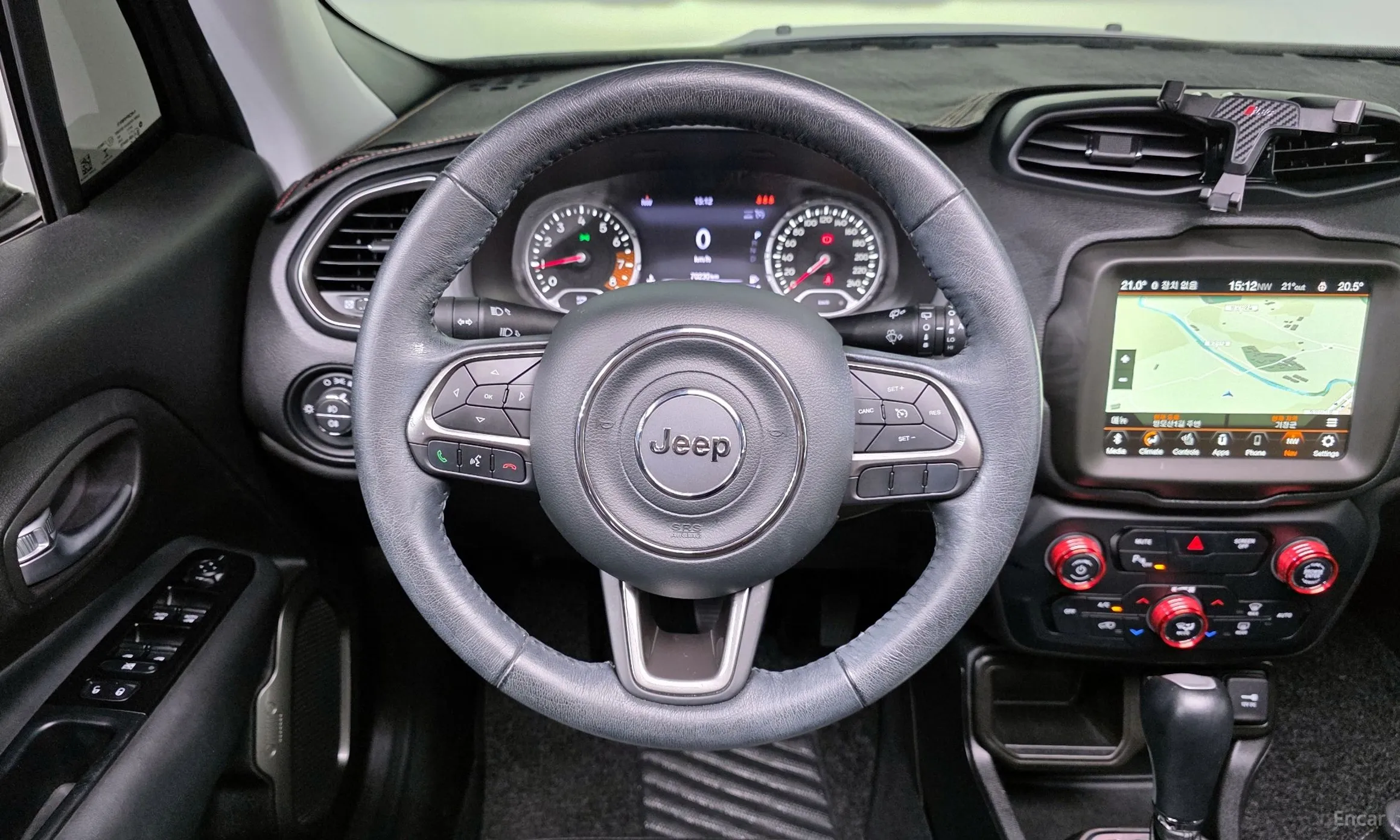Jeep Renegade превью 13