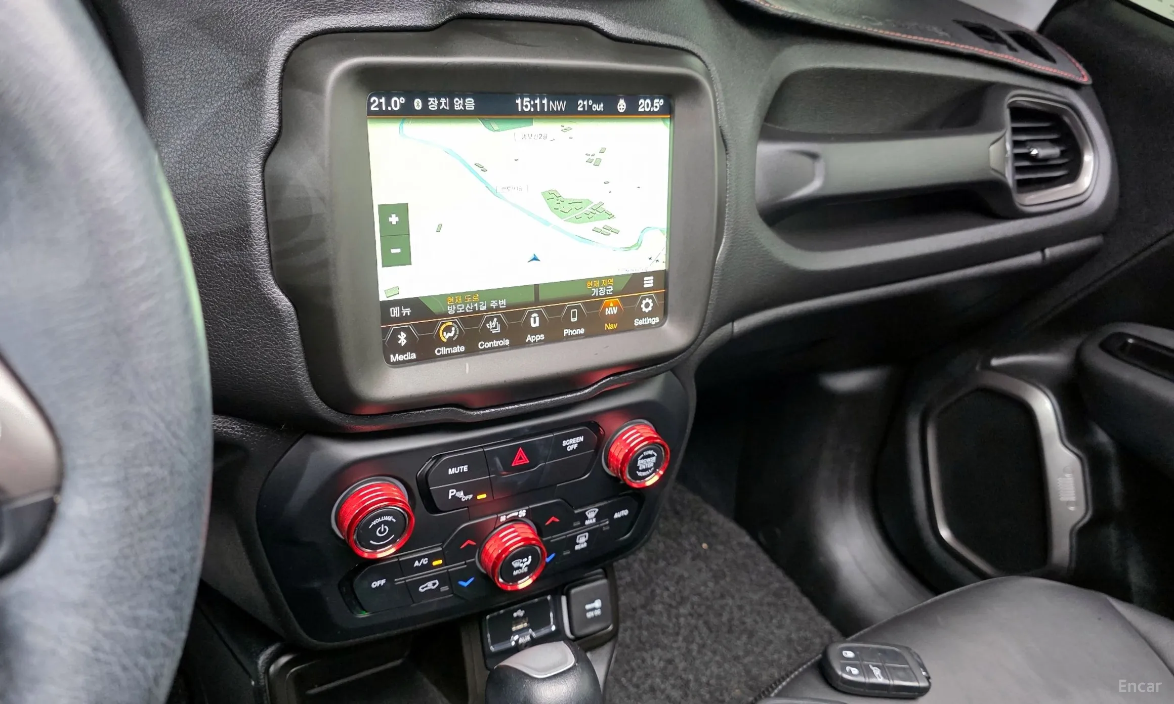 Jeep Renegade превью 14