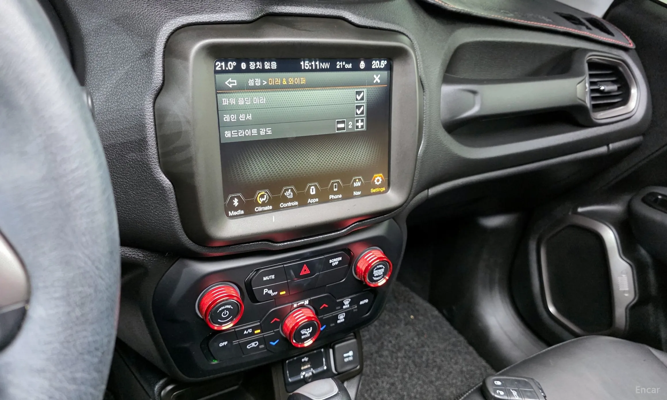 Jeep Renegade превью 17