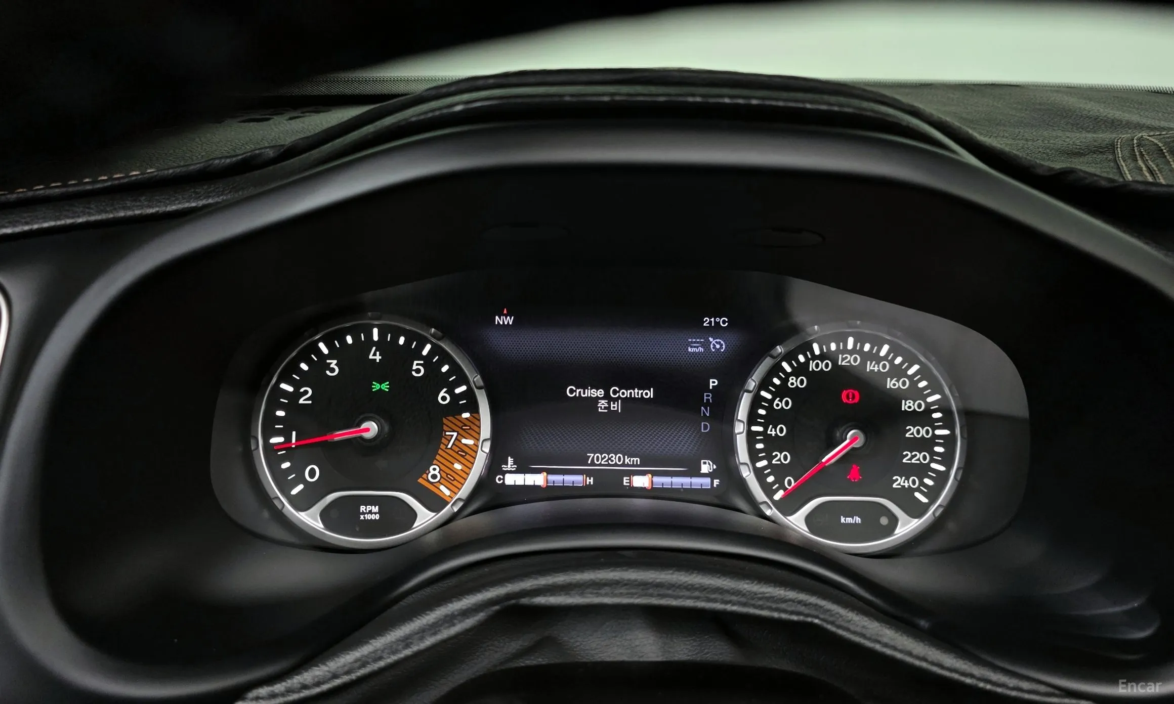 Jeep Renegade превью 8