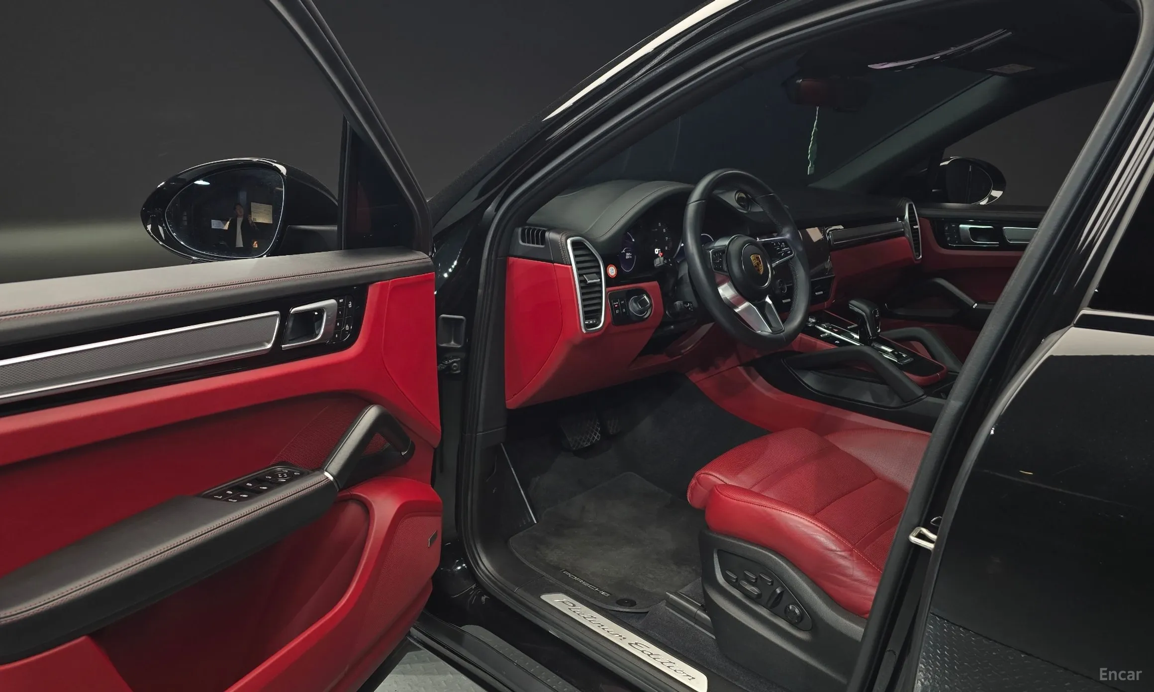 Porsche Cayenne (PO536) превью 10