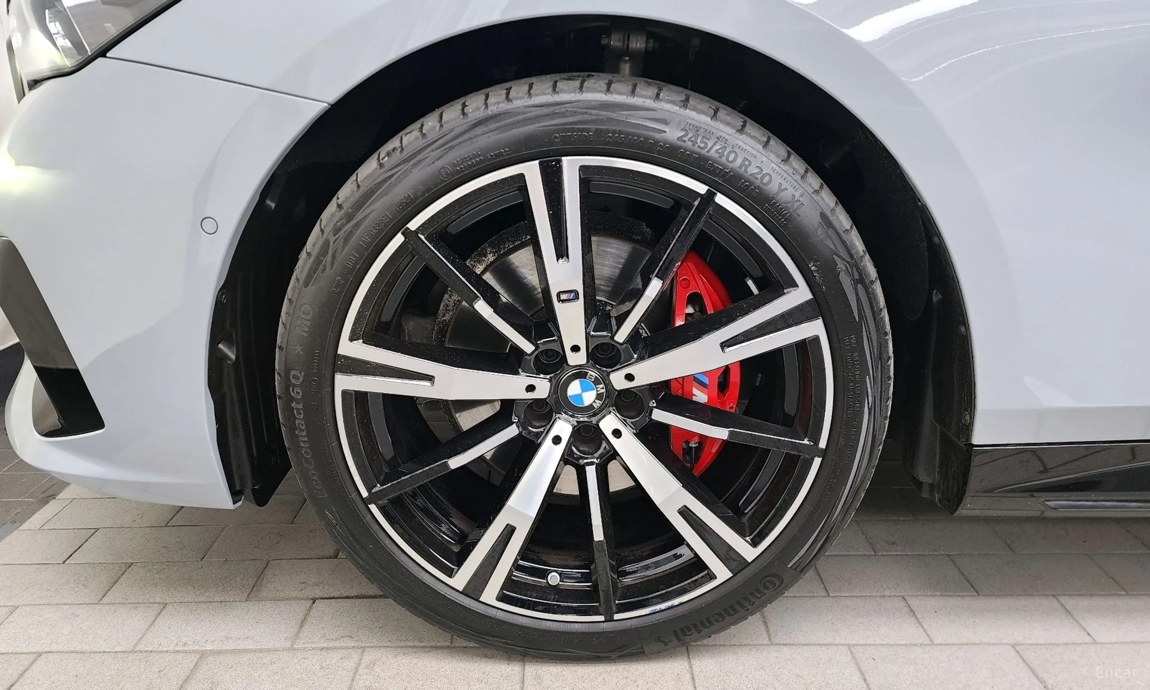 BMW 5 Series (G60) превью 5