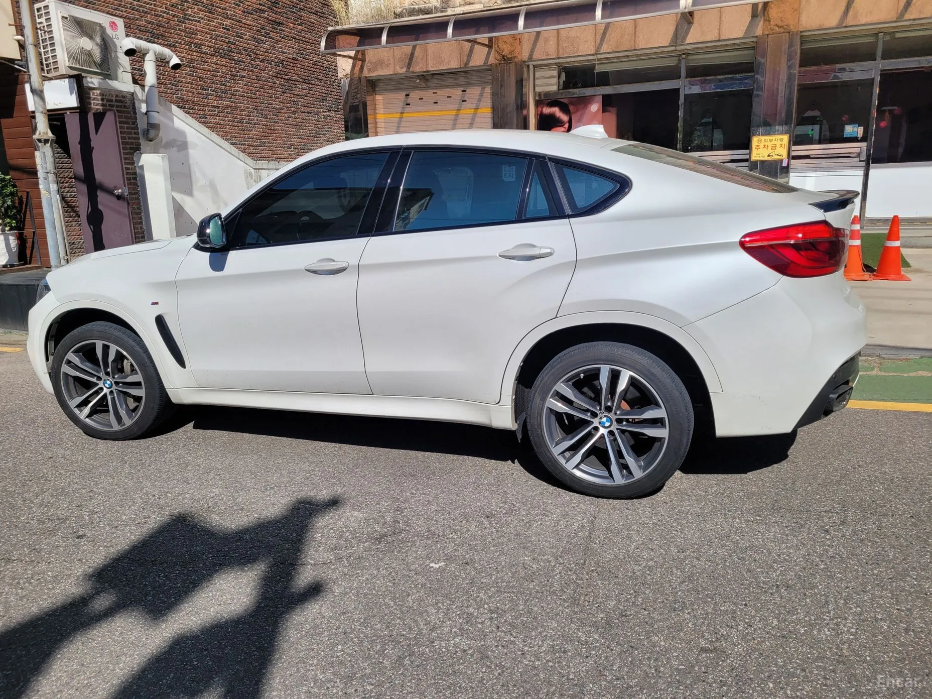 BMW X6 (F16) превью 8