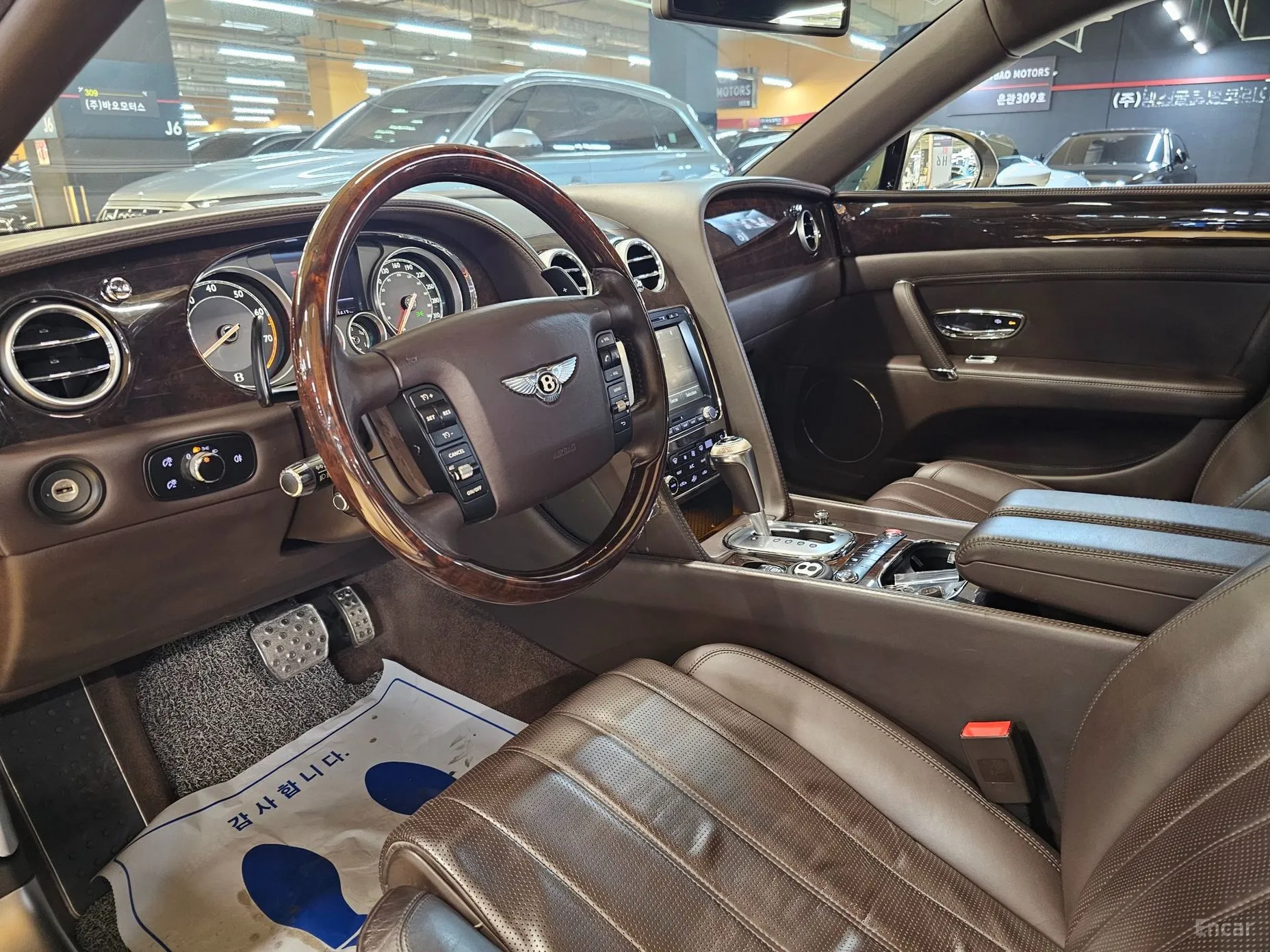 Bentley Flying Spur 2nd Generation превью 10