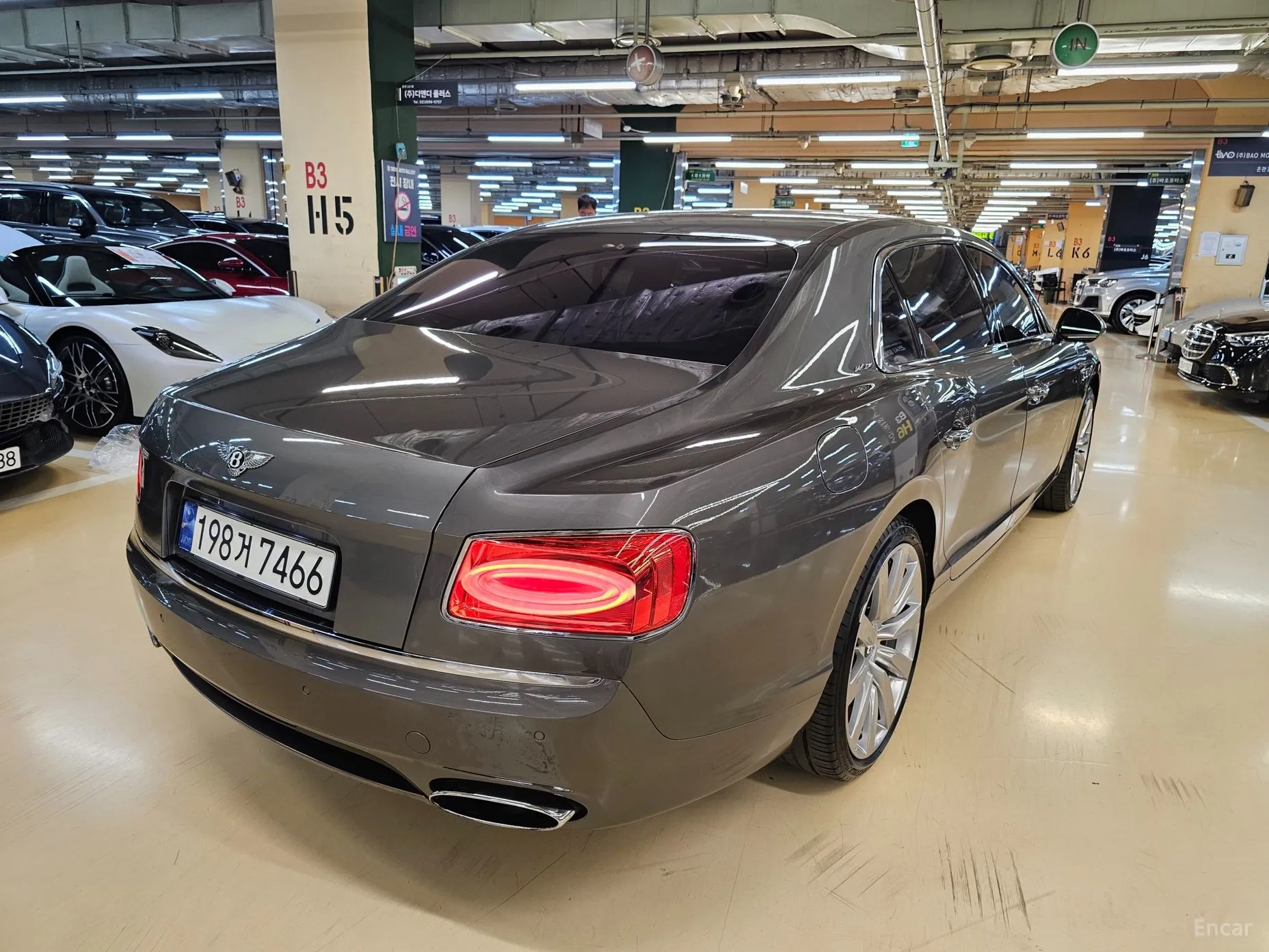 Bentley Flying Spur 2nd Generation превью 4