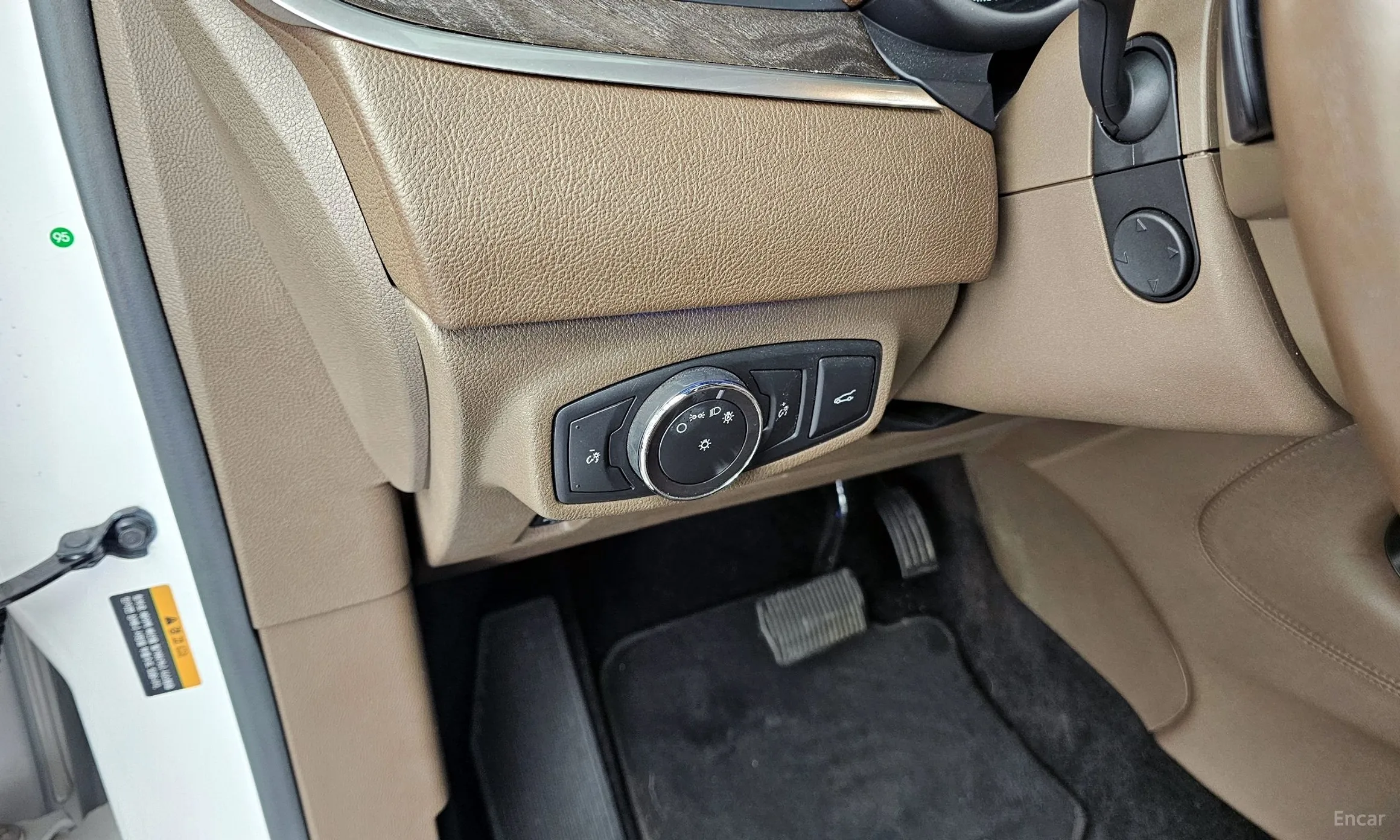 Lincoln MKC превью 16