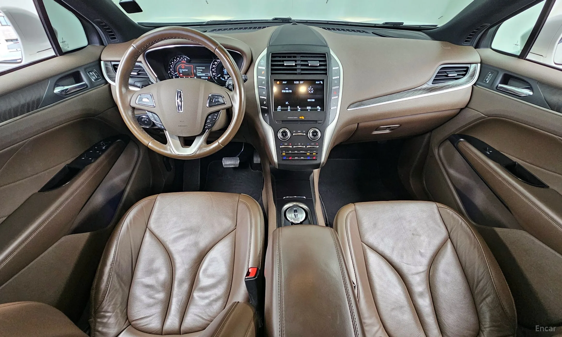 Lincoln MKC превью 7