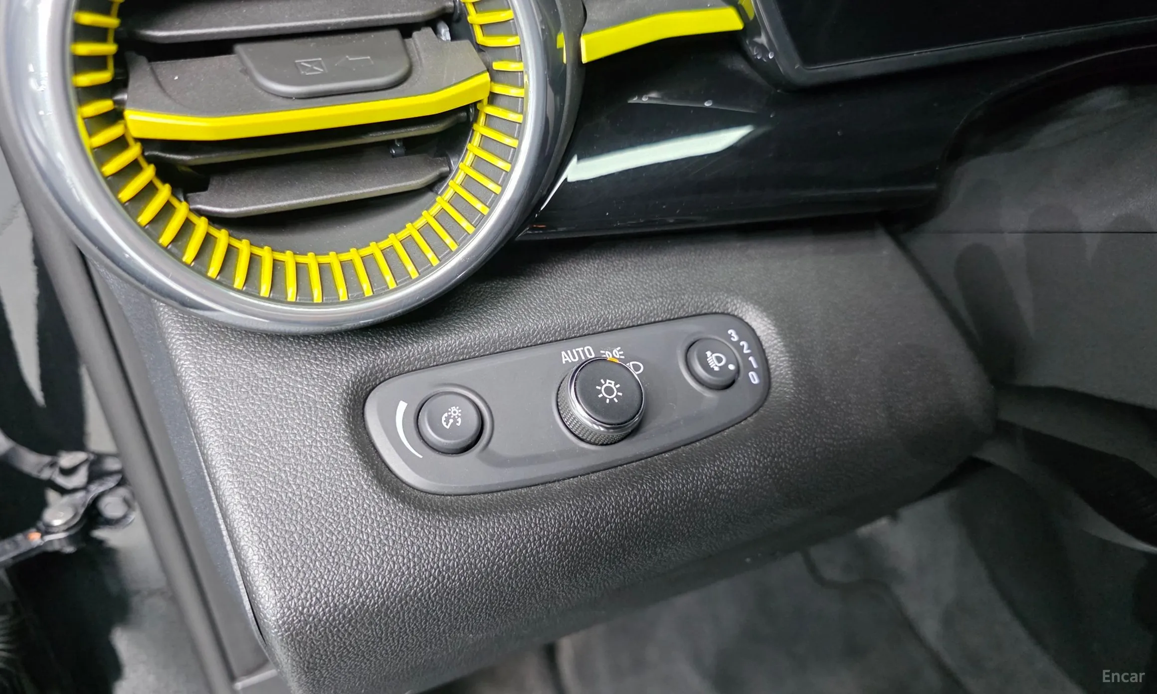 Chevrolet (GM Daewoo) Trax Crossover превью 13