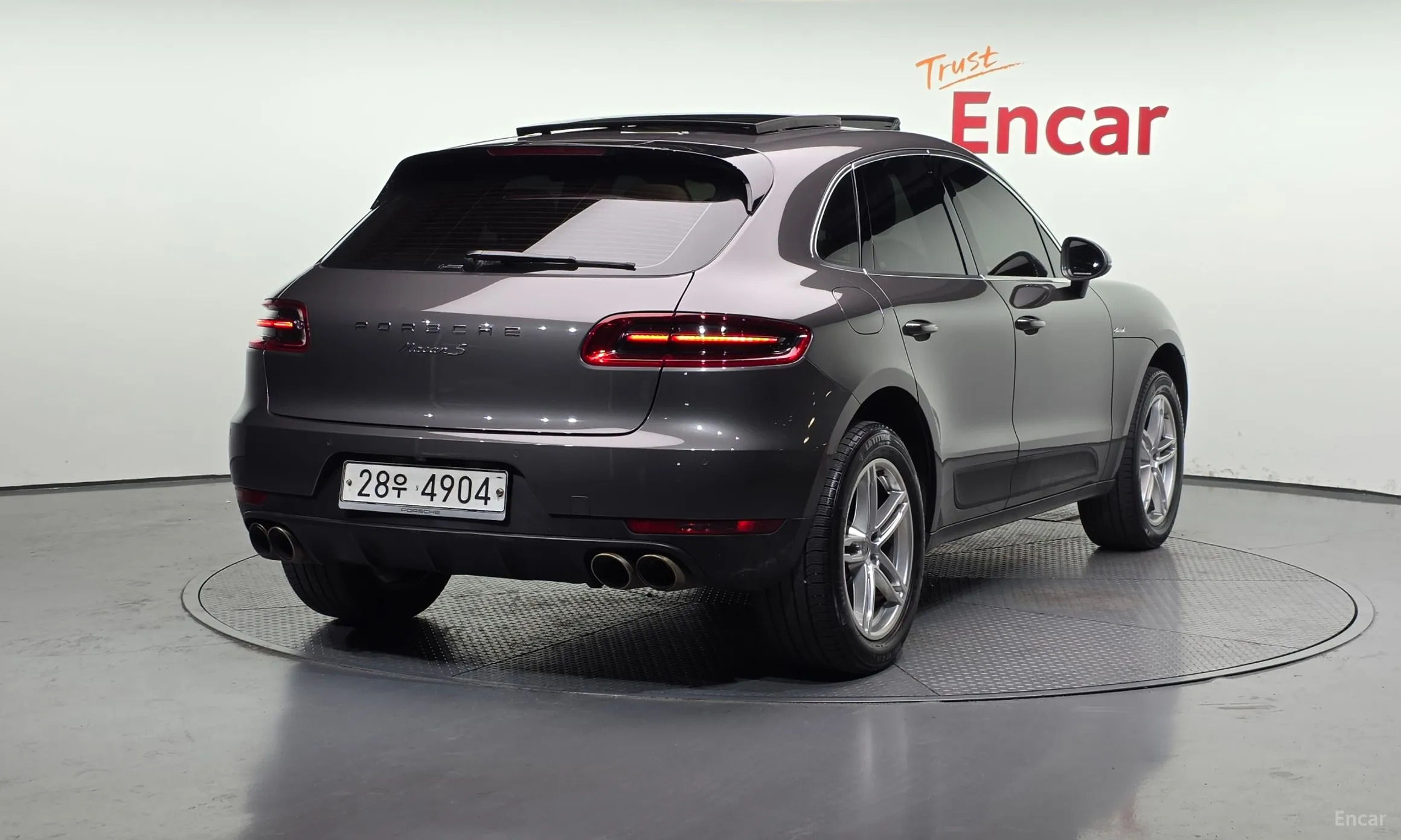 Porsche Macan превью 2