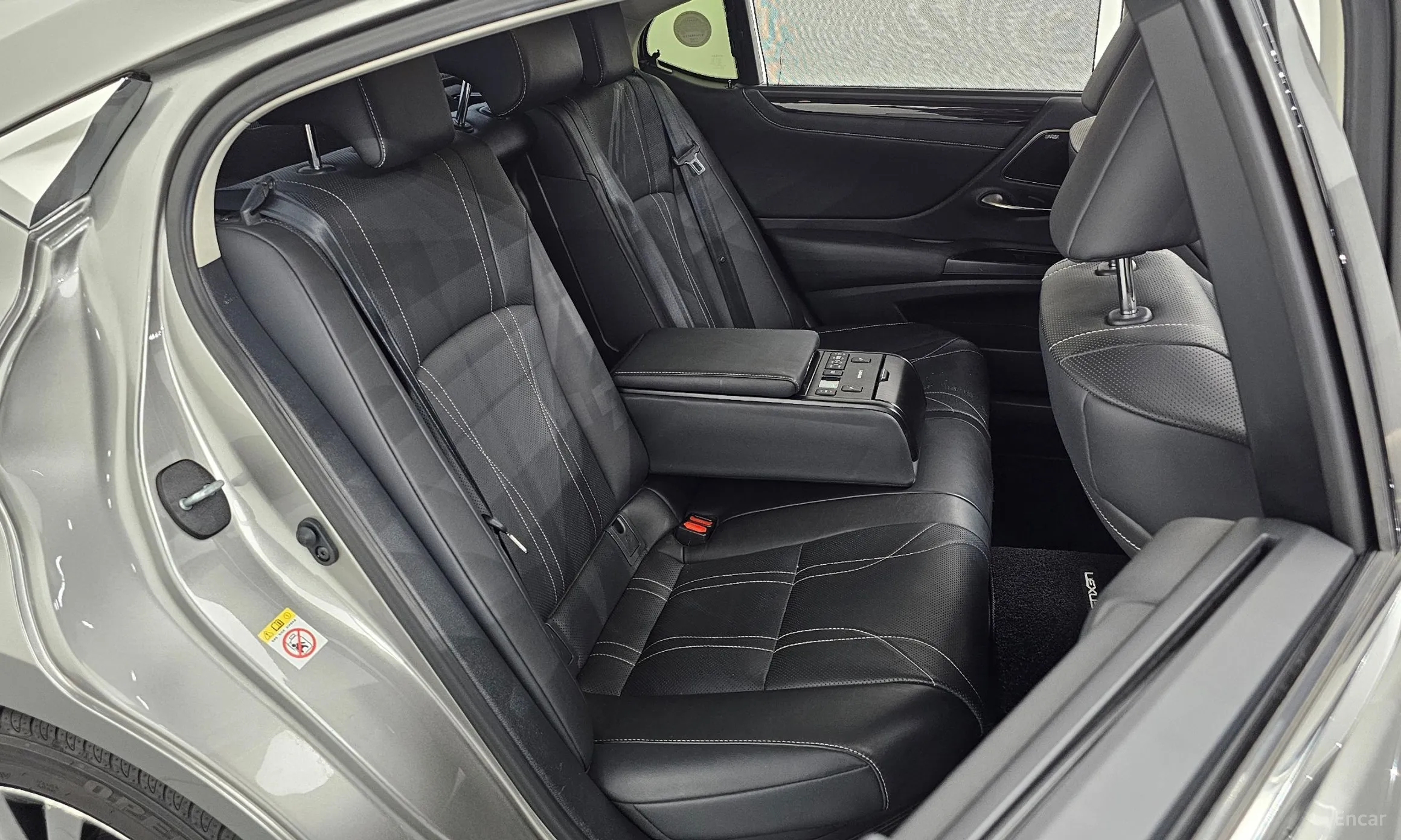 Lexus ES300h 7th Generation превью 11