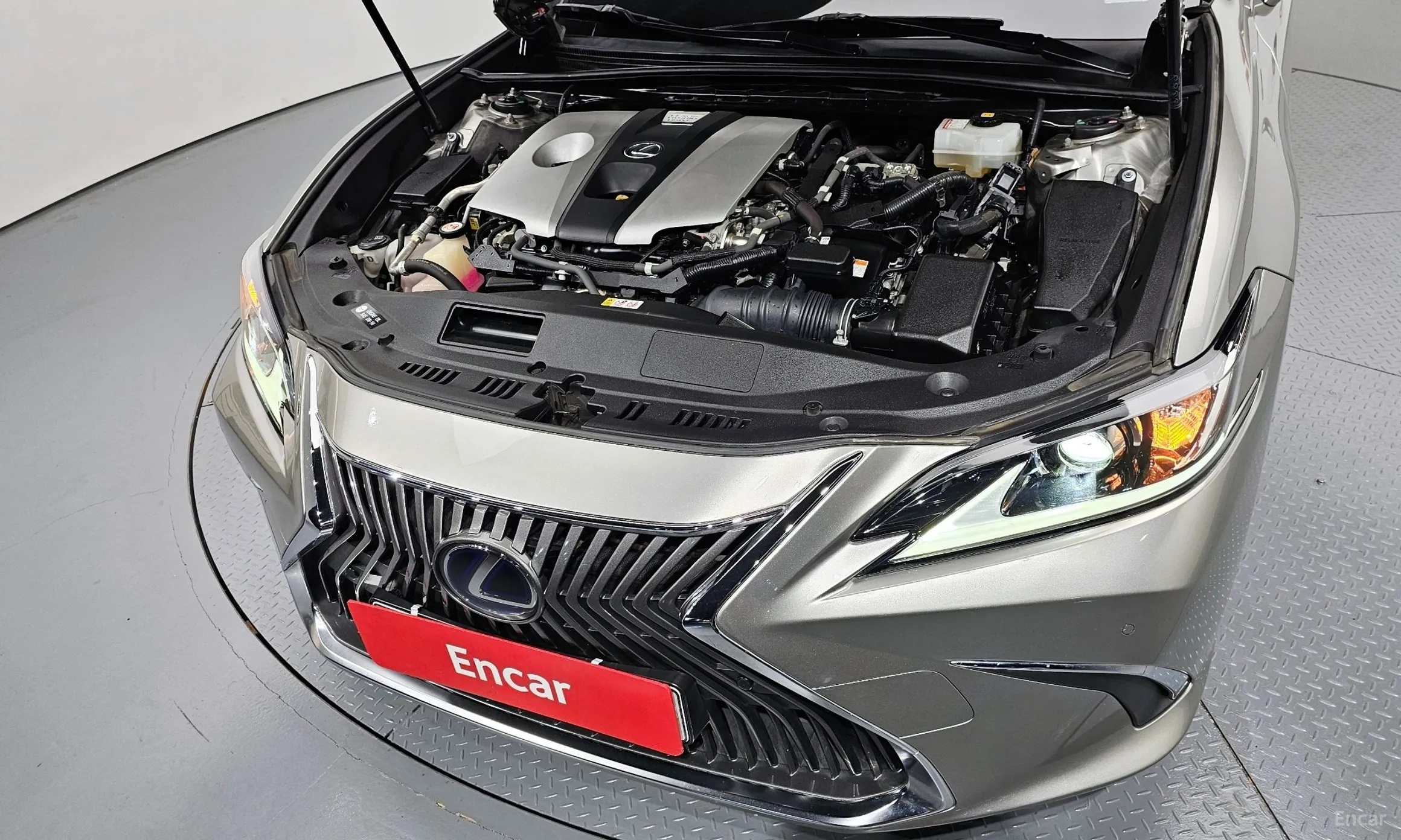 Lexus ES300h 7th Generation превью 6