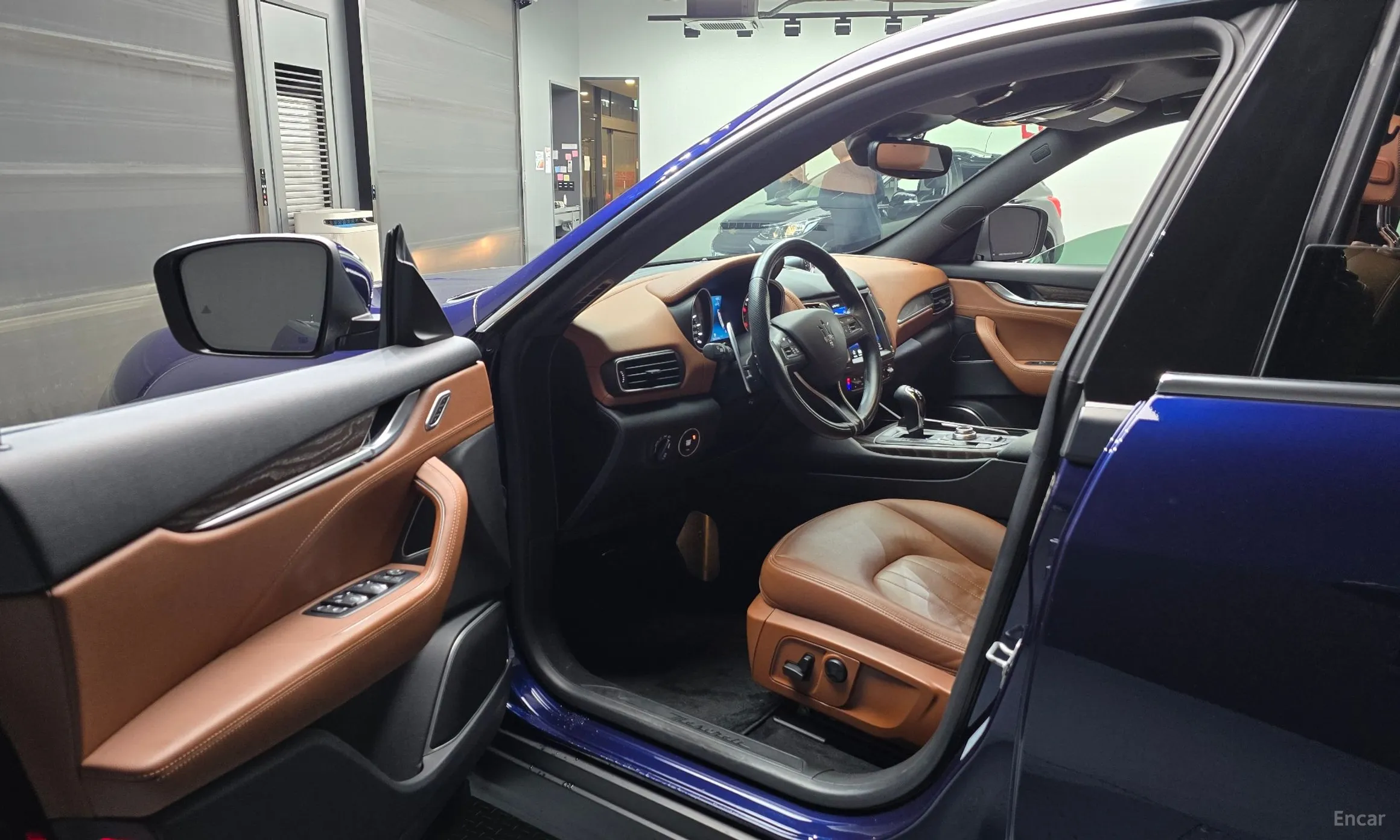 Maserati Levante превью 10