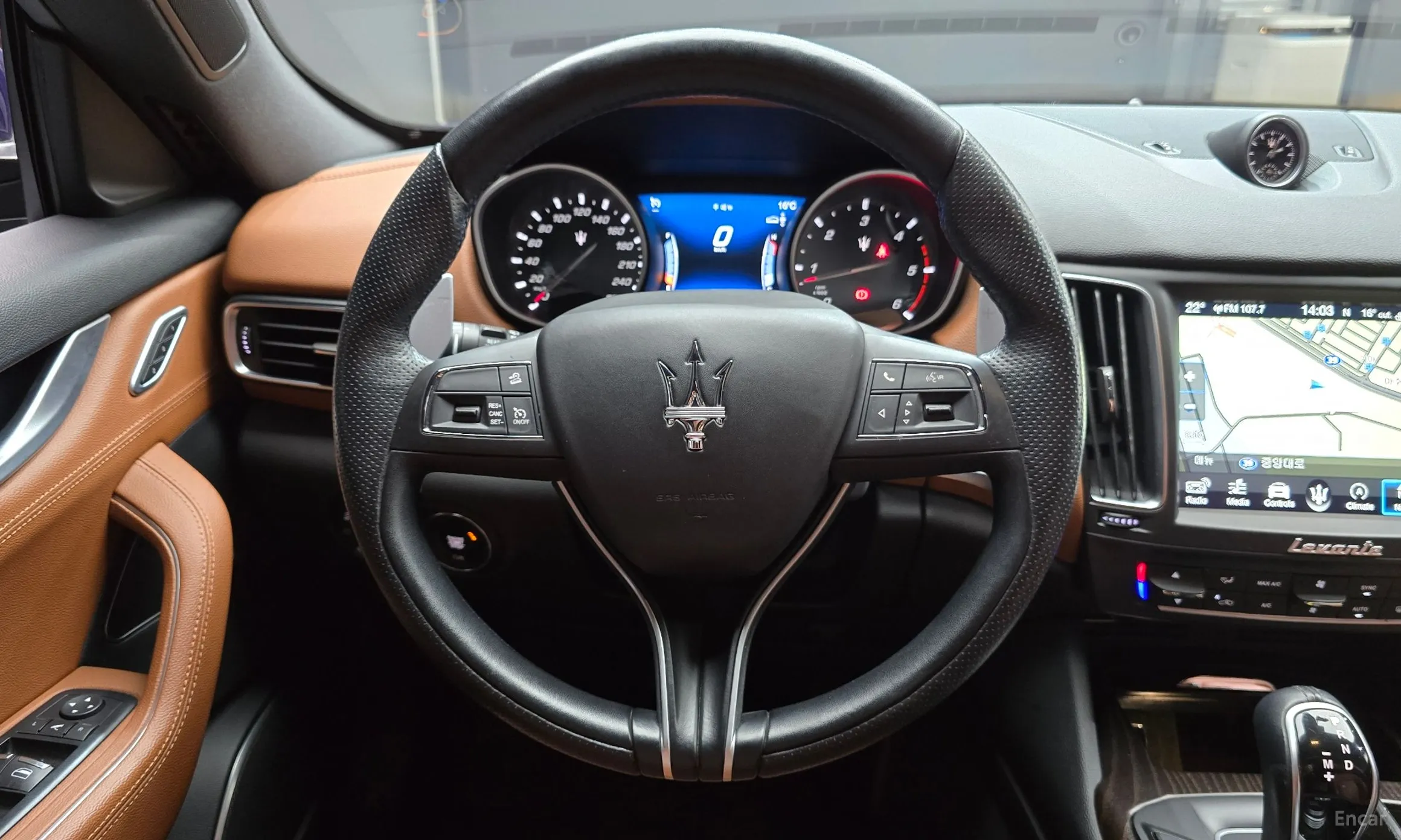 Maserati Levante превью 12