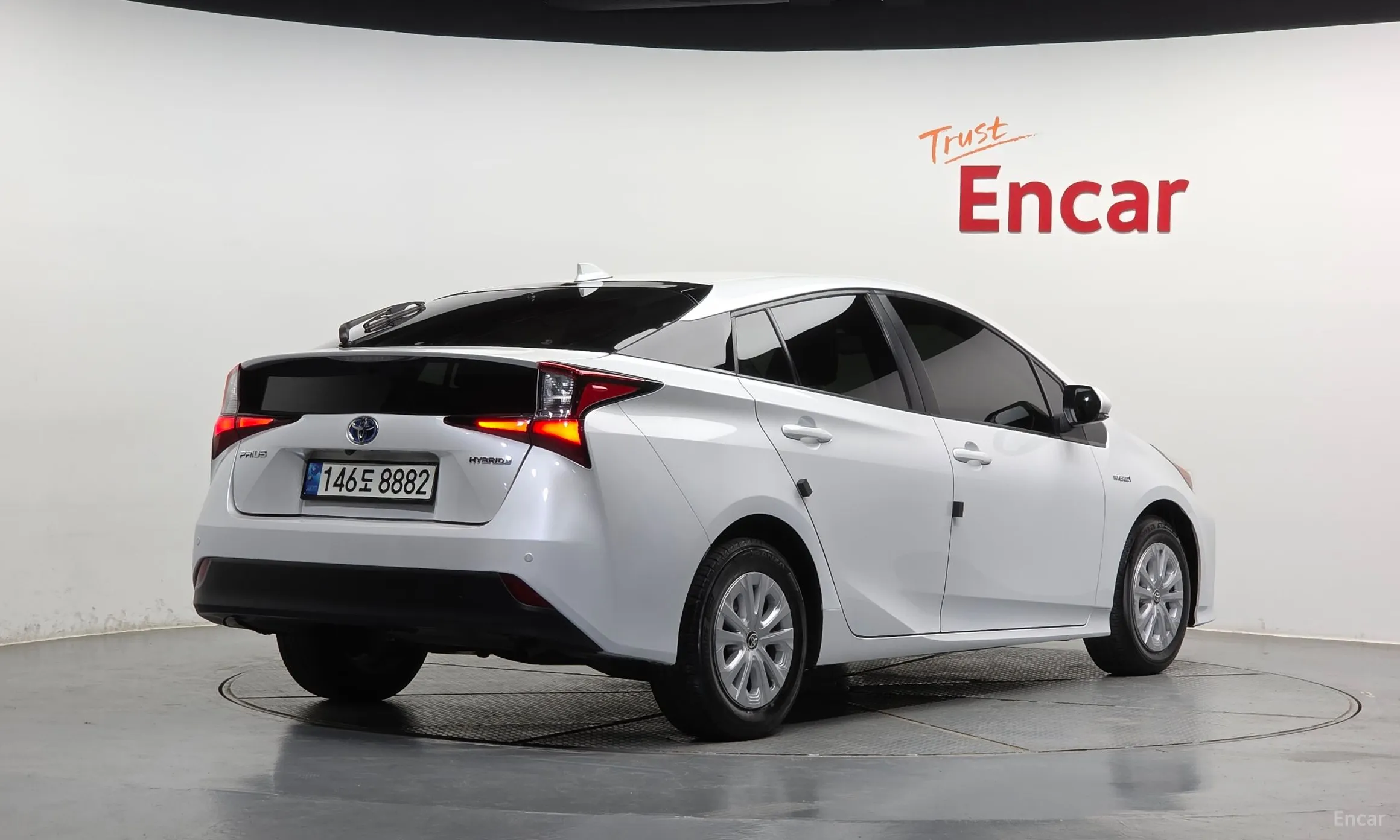 Toyota Prius 4th Generation превью 2