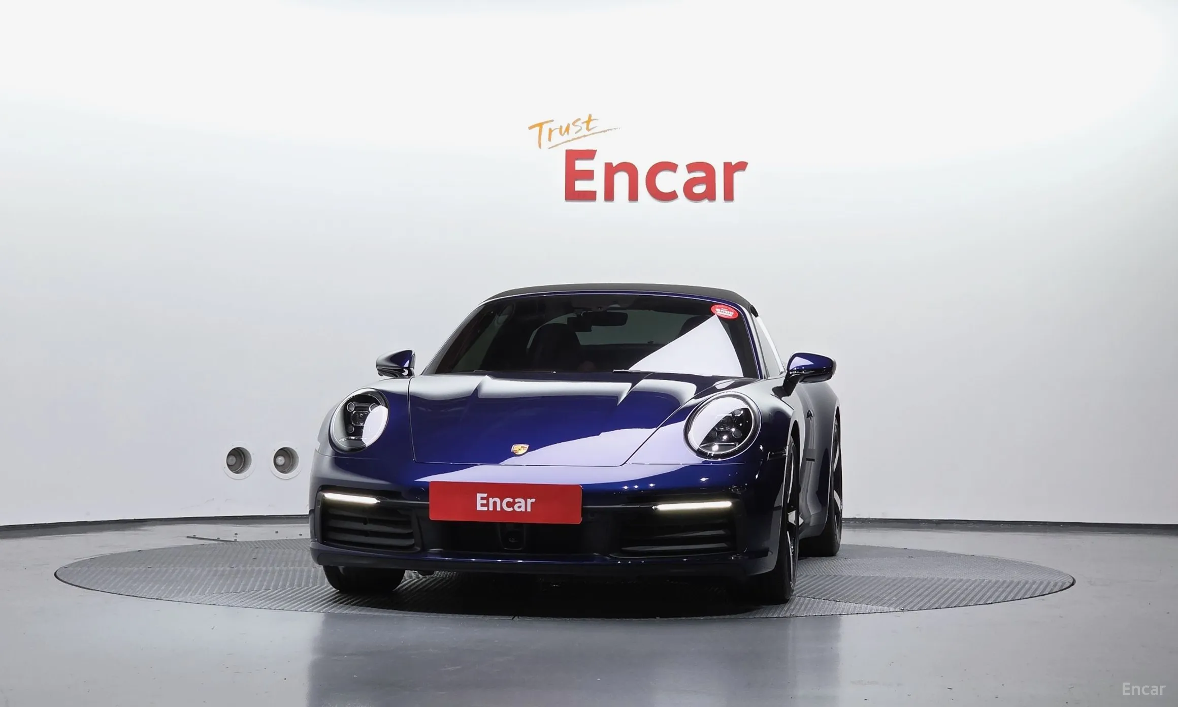 Porsche 911 (992) превью 3