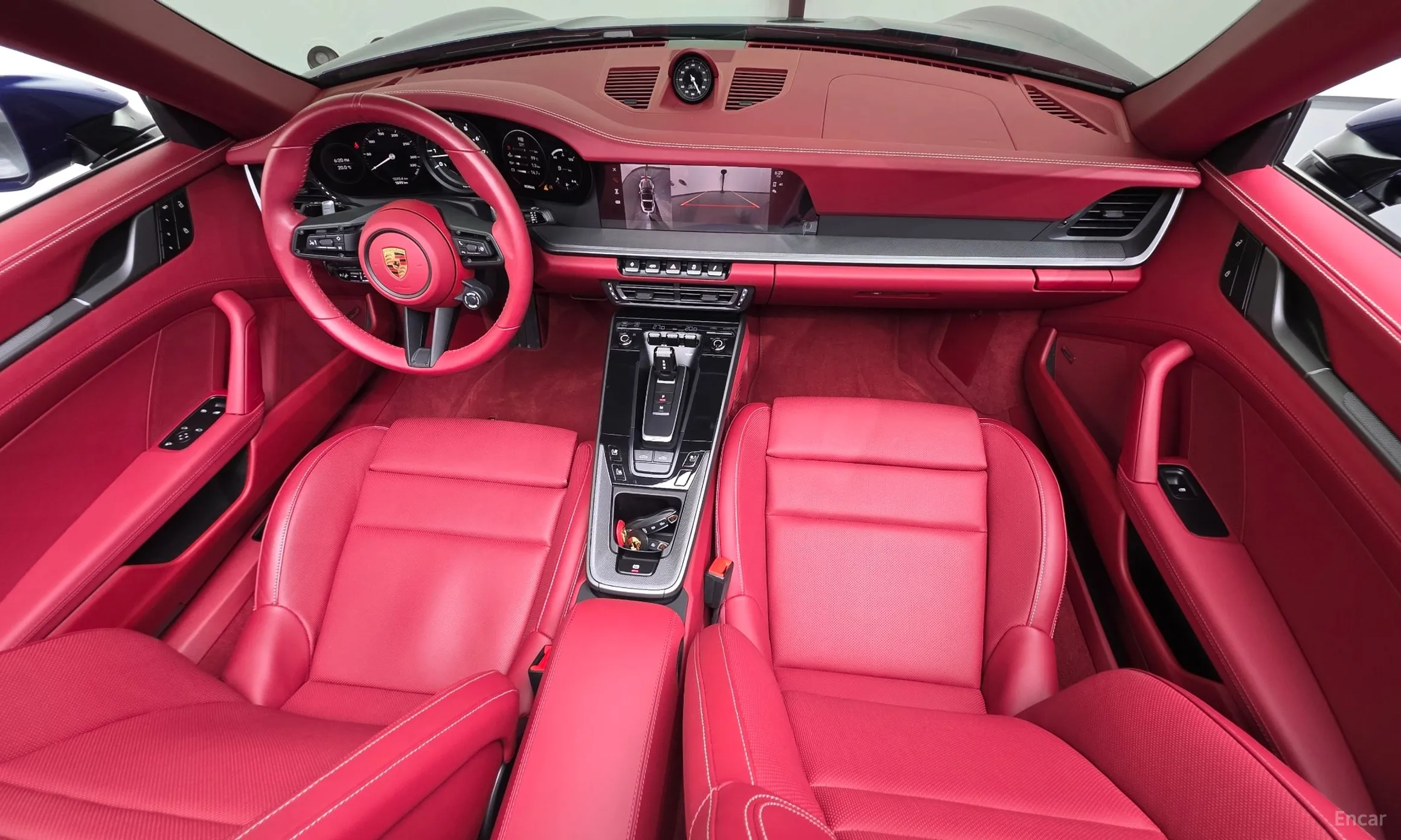 Porsche 911 (992) превью 7