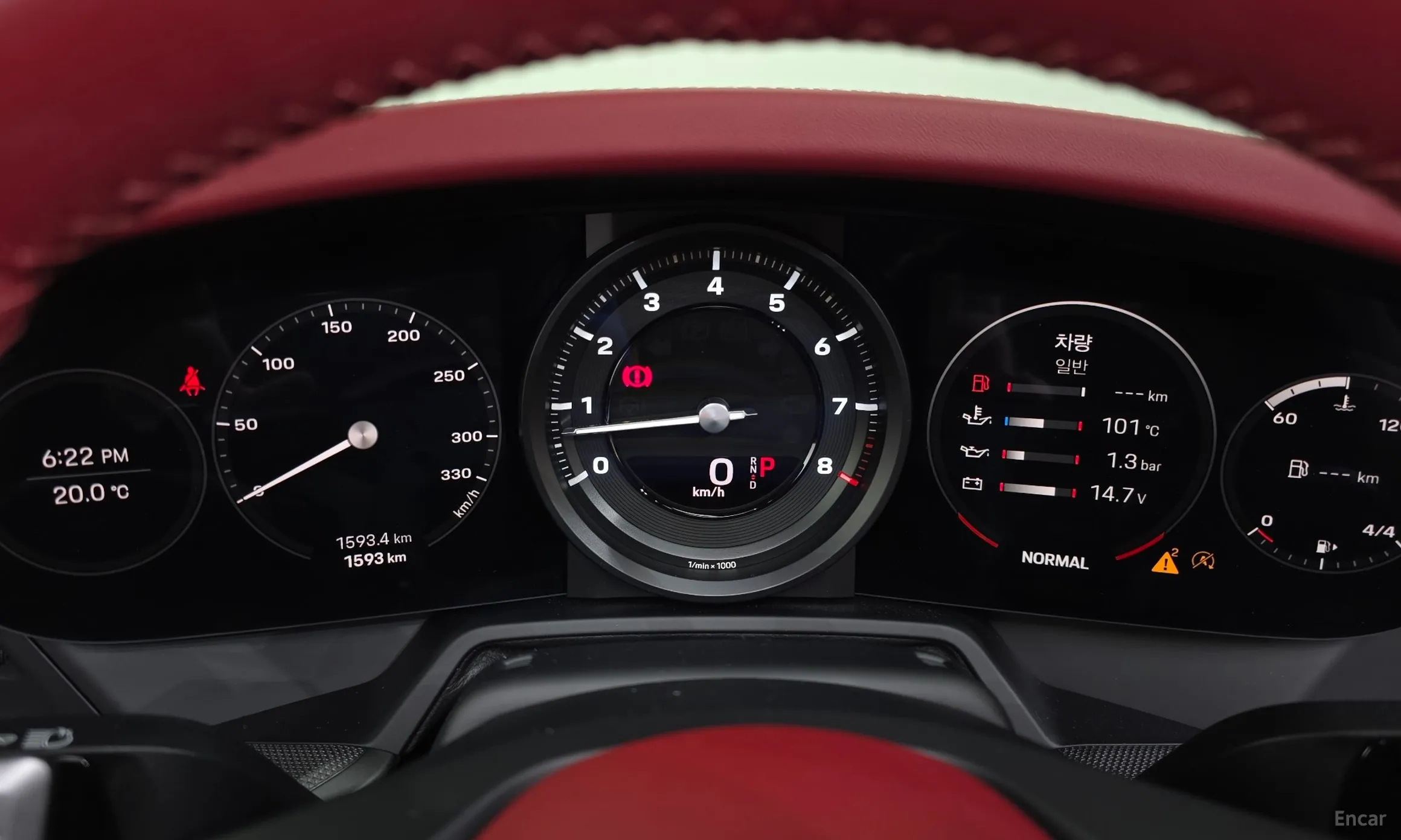 Porsche 911 (992) превью 8