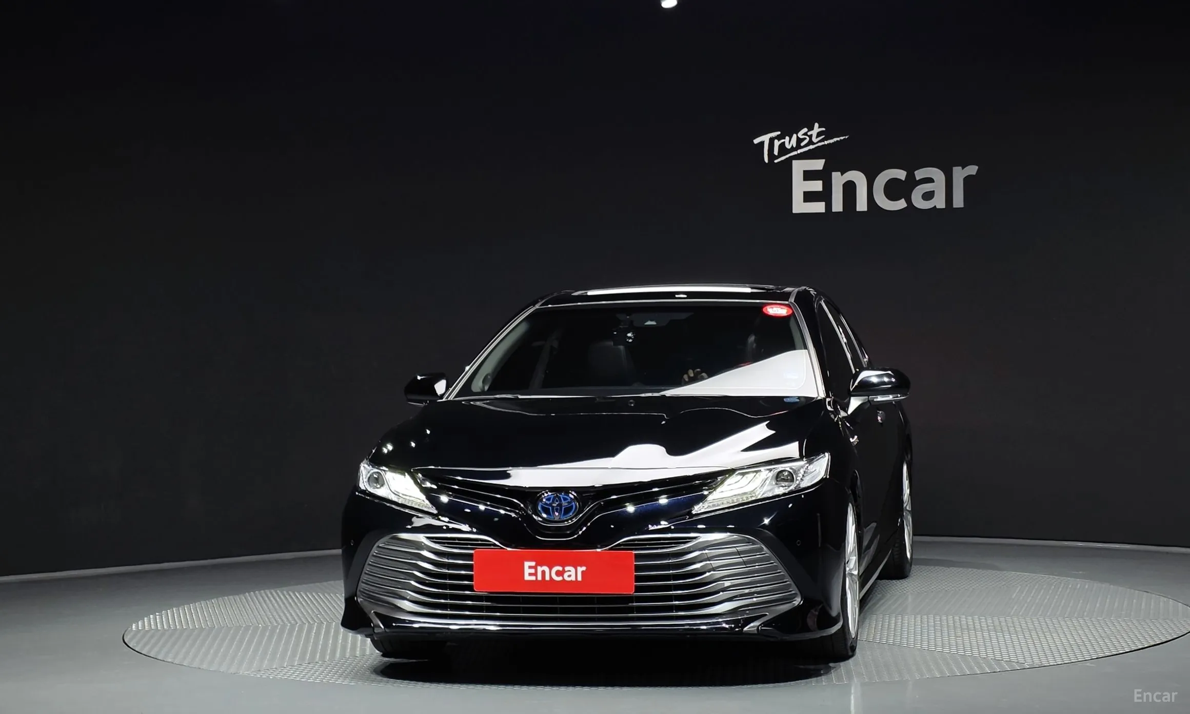 Toyota Camry (XV70) превью 3