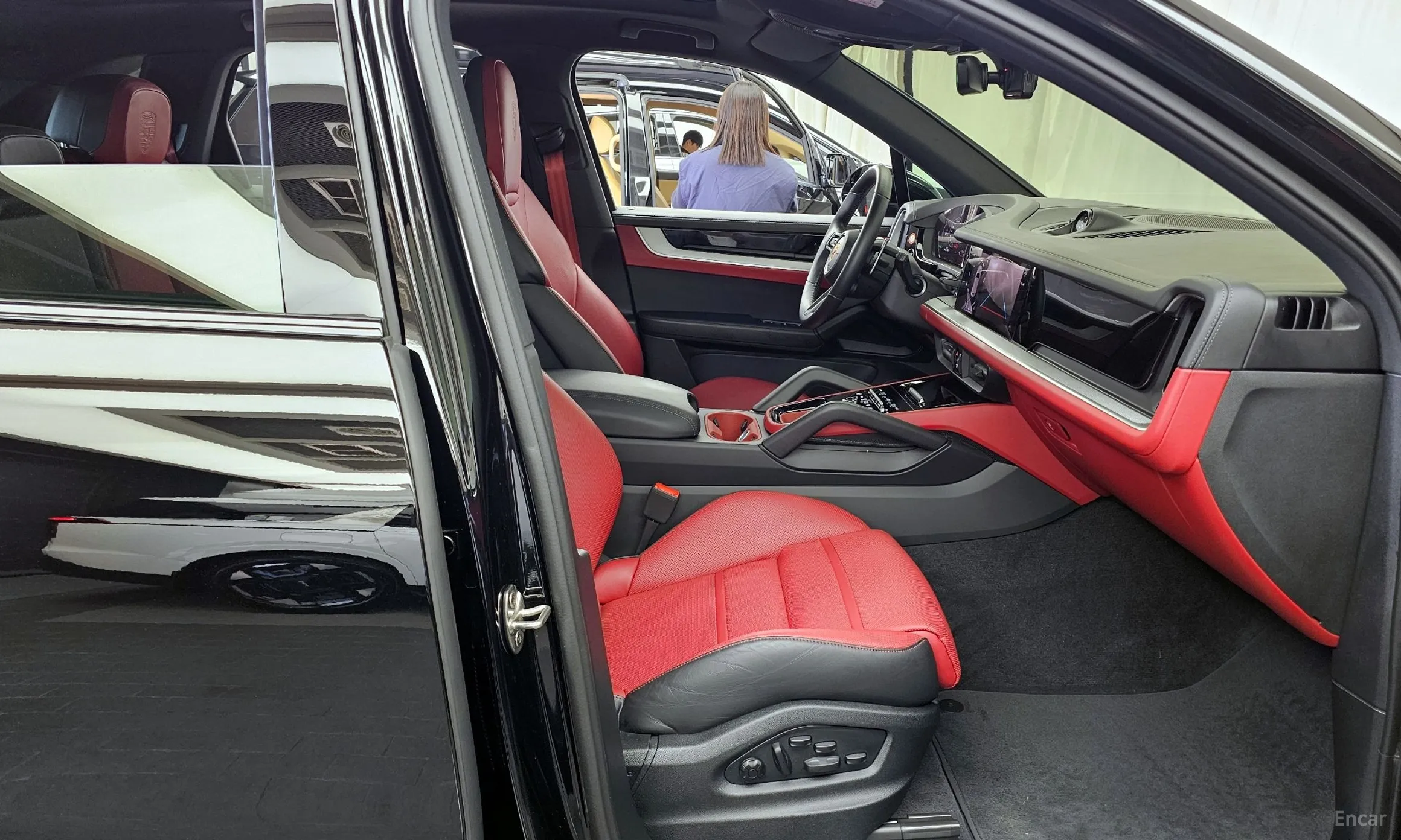 Porsche Cayenne (PO536) превью 11