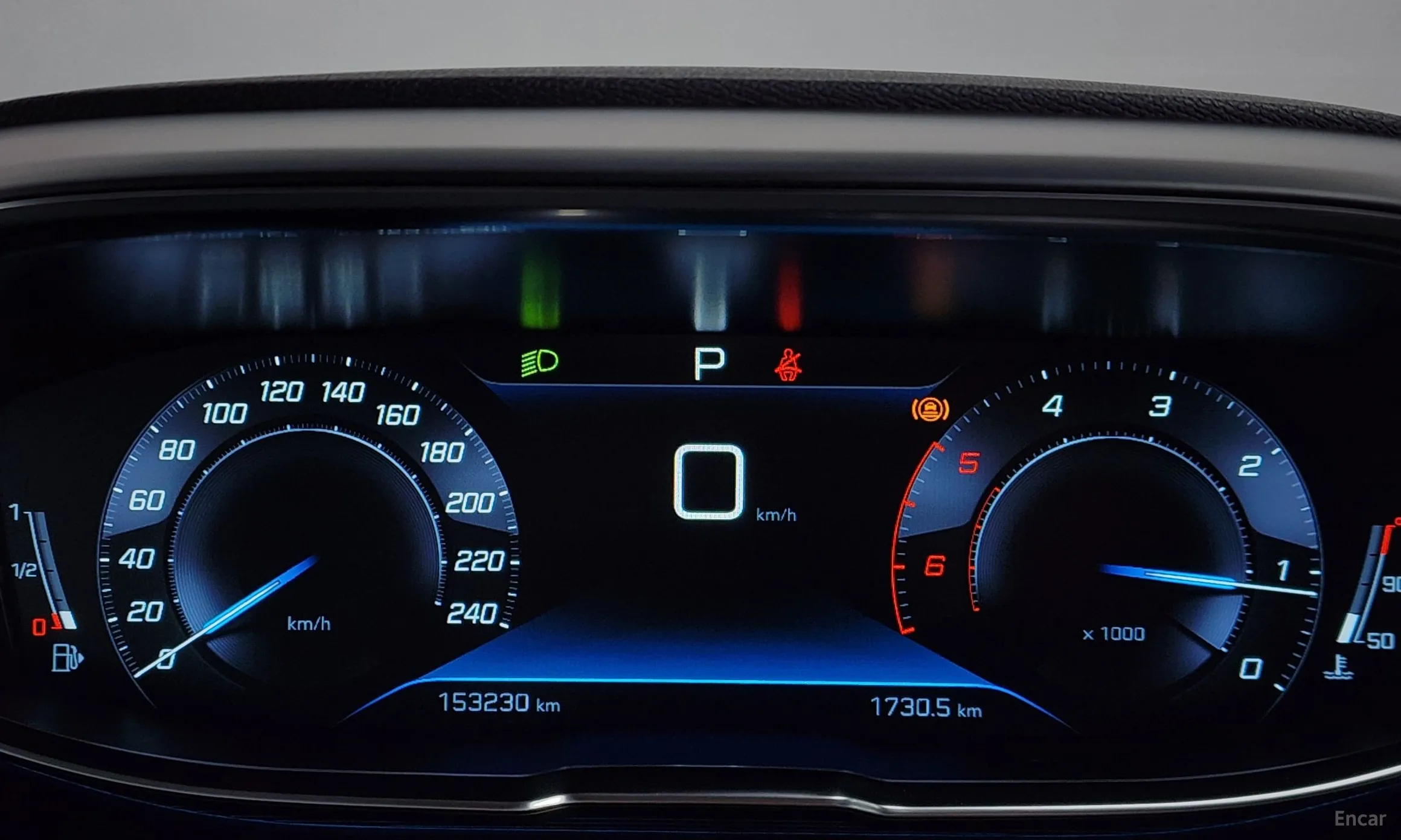 Peugeot 5008 2nd generation превью 8