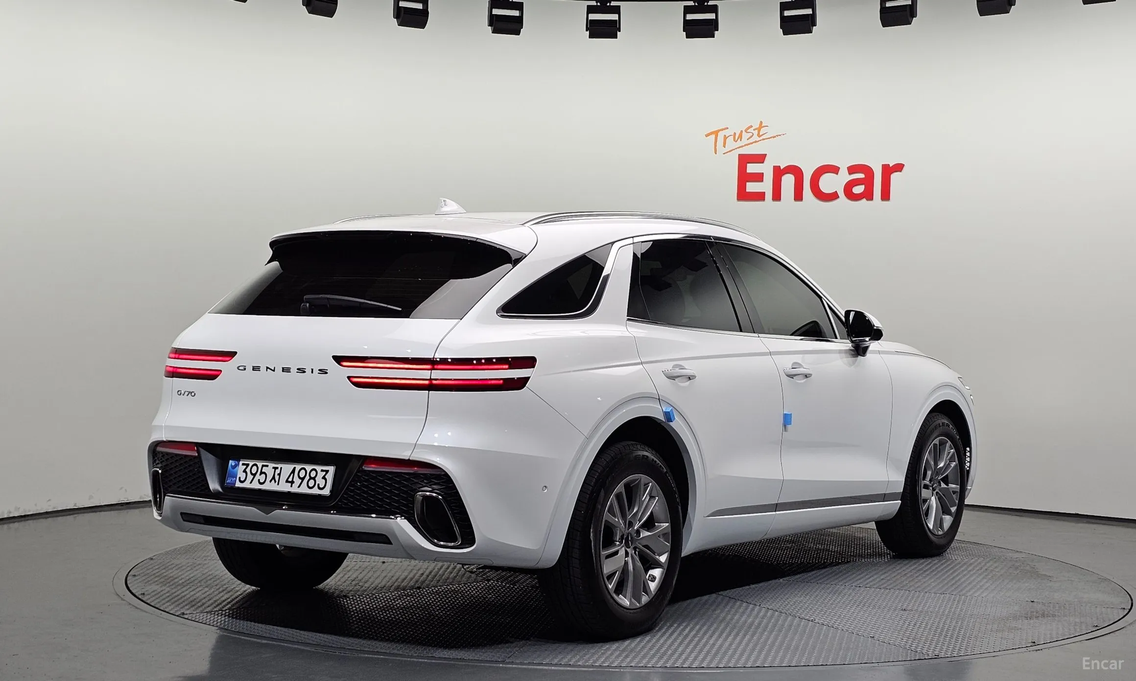 Genesis GV70 превью 2
