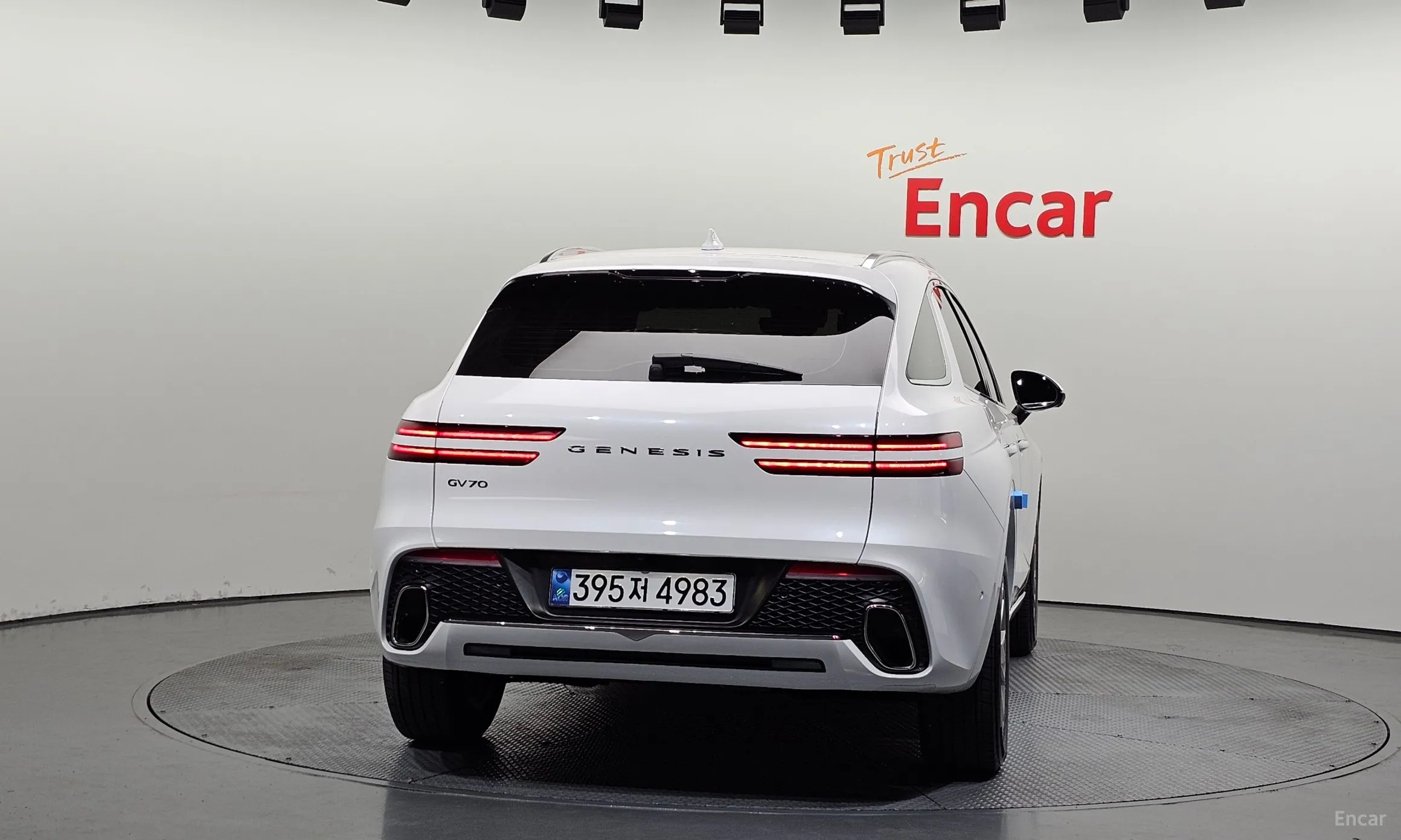 Genesis GV70 превью 4