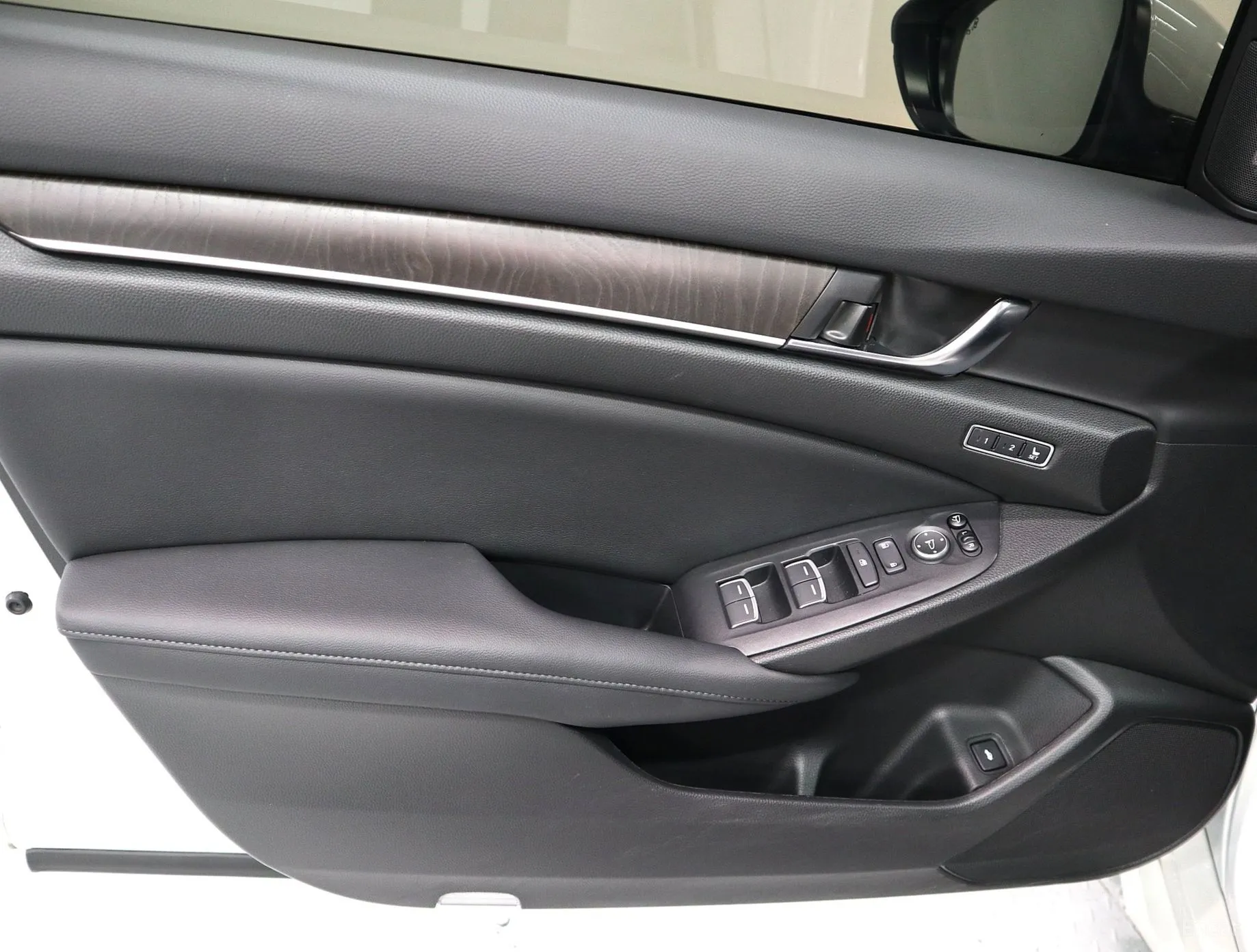 Honda Accord 10th Generation превью 17